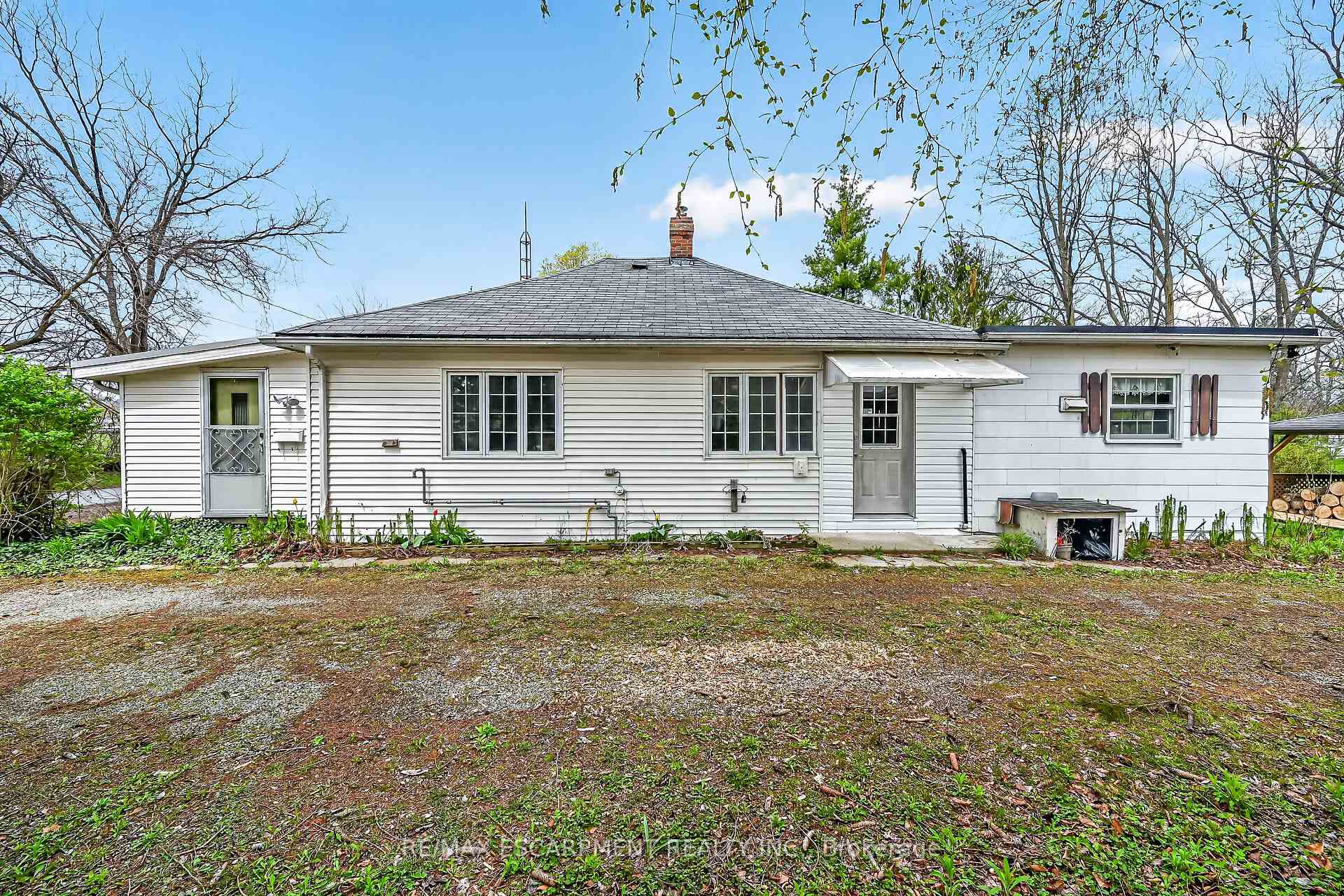 313 John Street, Norfolk, ON N3Y 2Z1
