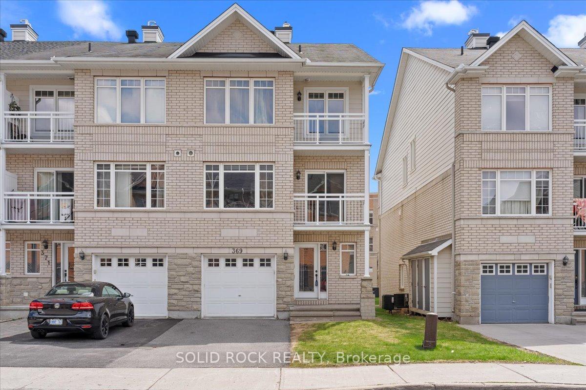 369 Citiplace Drive, Cityview - Parkwoods Hills - Rideau Shore, ON K2E 0A7