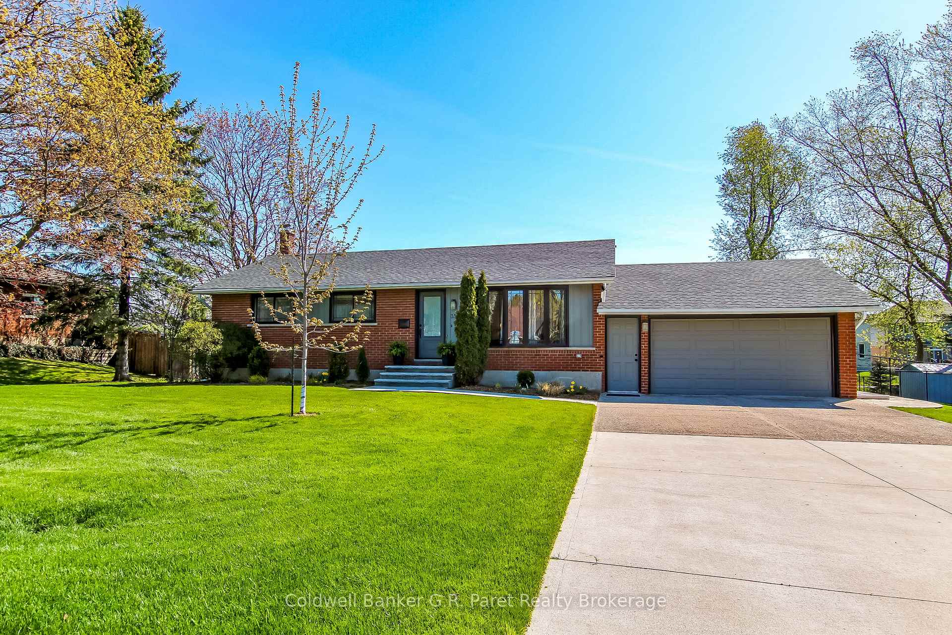 35 Tanager Drive, Tillsonburg, ON N4G 1B1 — Tillsonburg, Ontario