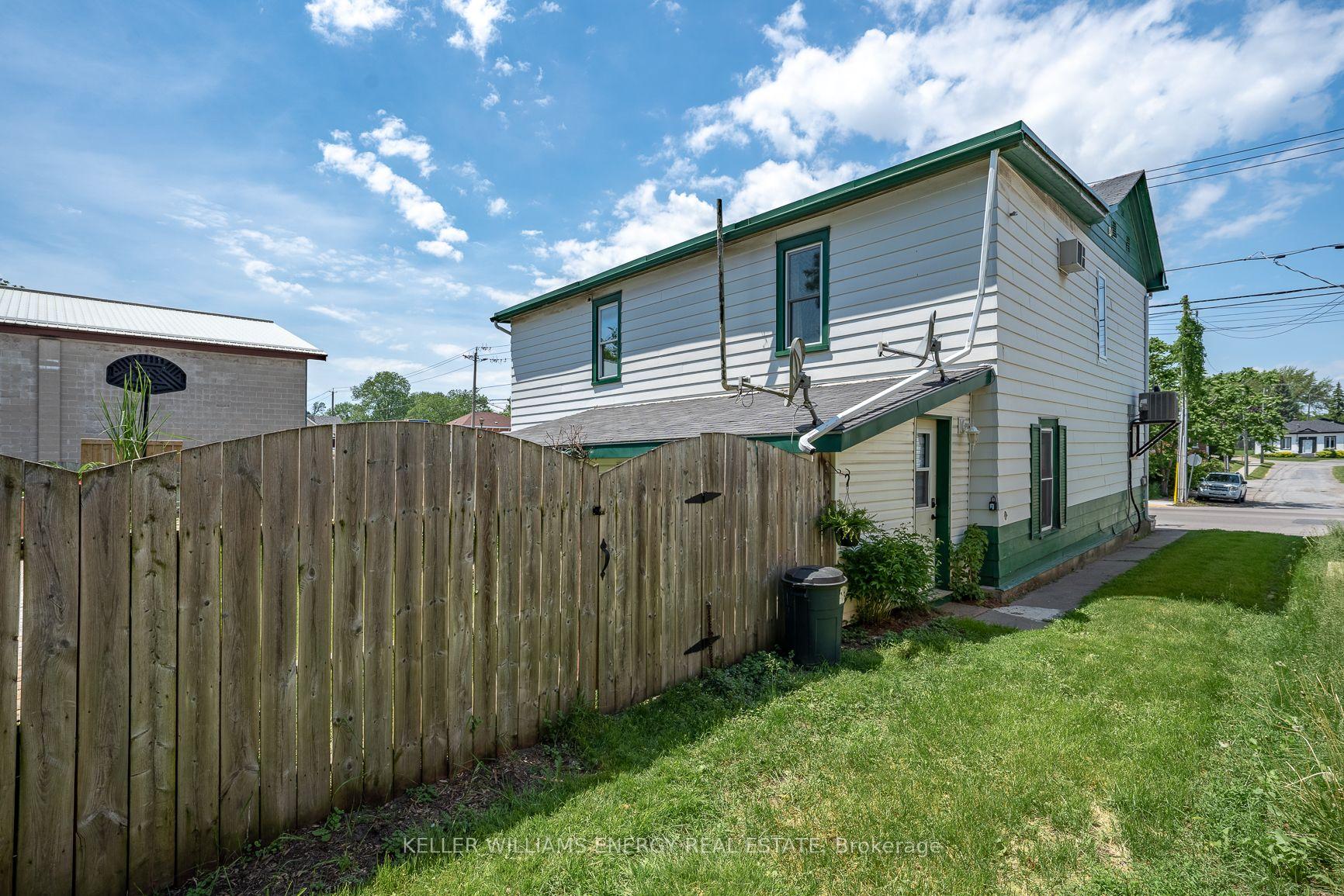 60 Picton Main Street, Prince Edward County — photo 4 of 5