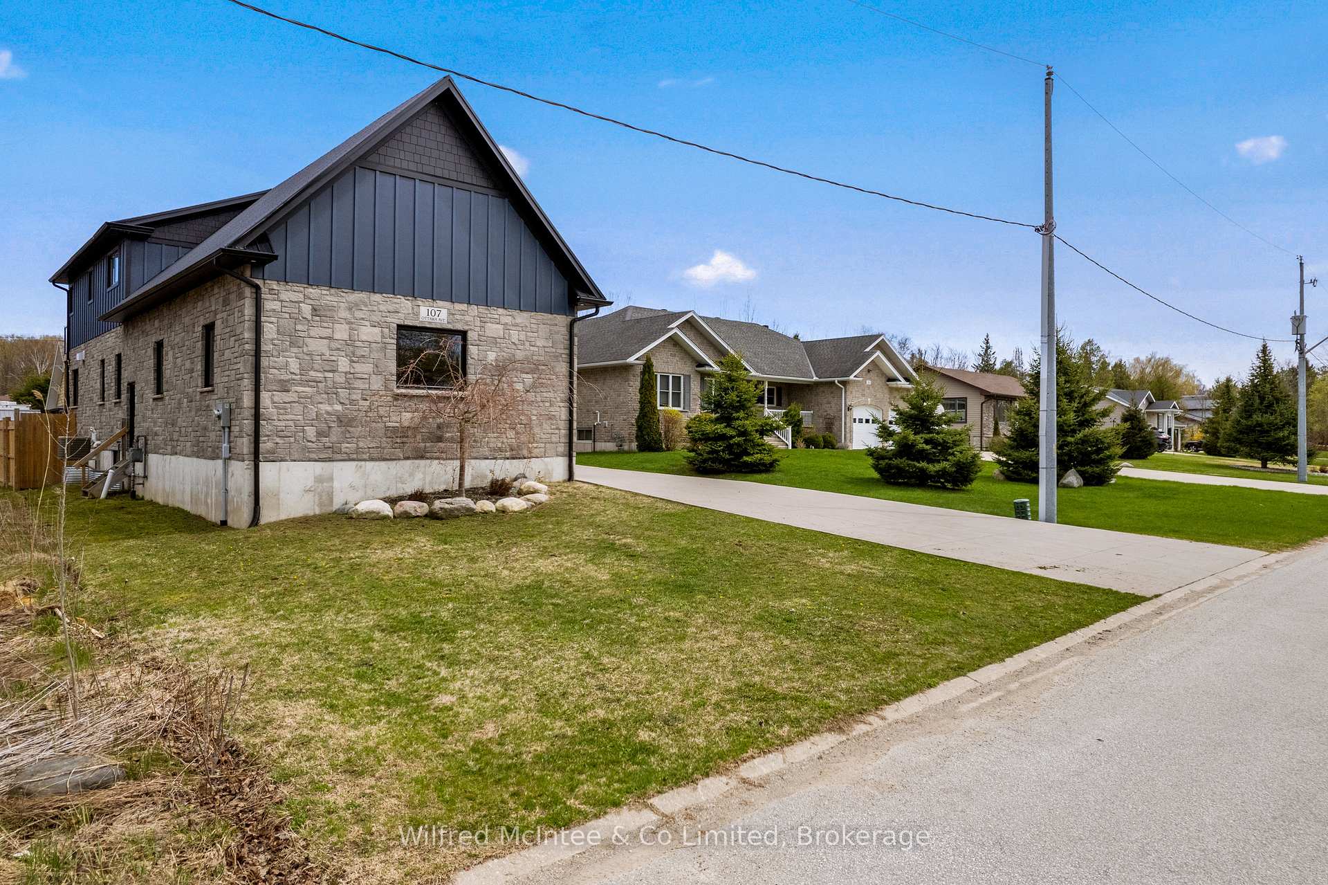 107 Ottawa Avenue, Saugeen Shores — photo 2 of 5