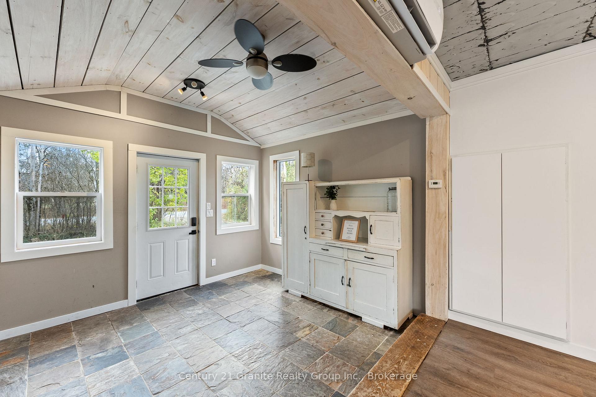 1126 Rice Road, Minden Hills — photo 5 of 5