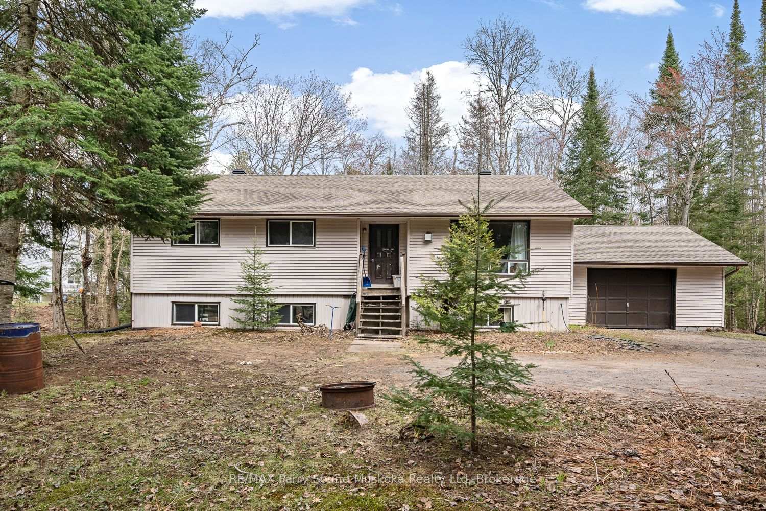 37 Humphrey Drive, Seguin, ON P2A 2W8