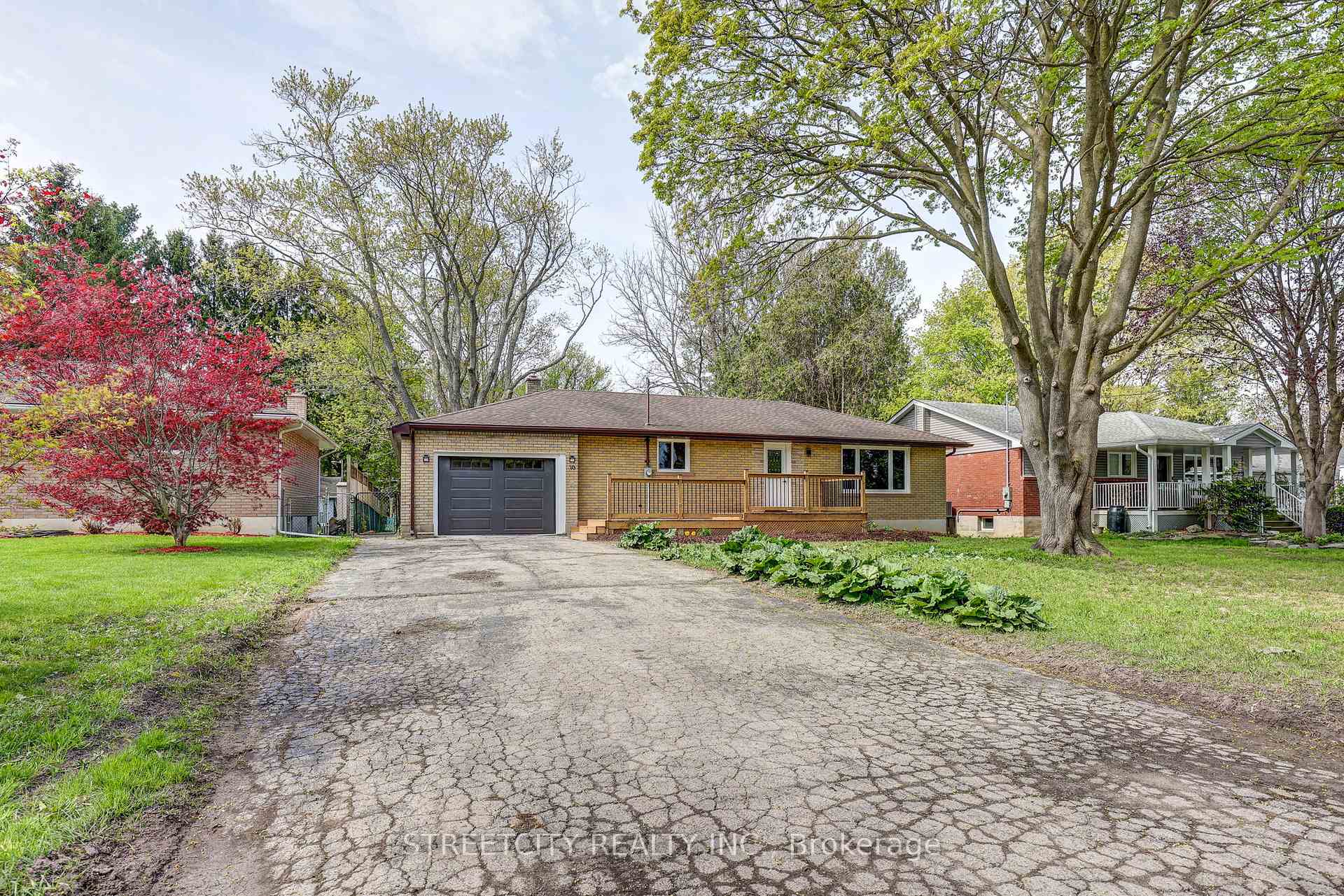 10 Vineden Drive, Central Elgin, ON N5P 2M6 — Central Elgin, Ontario