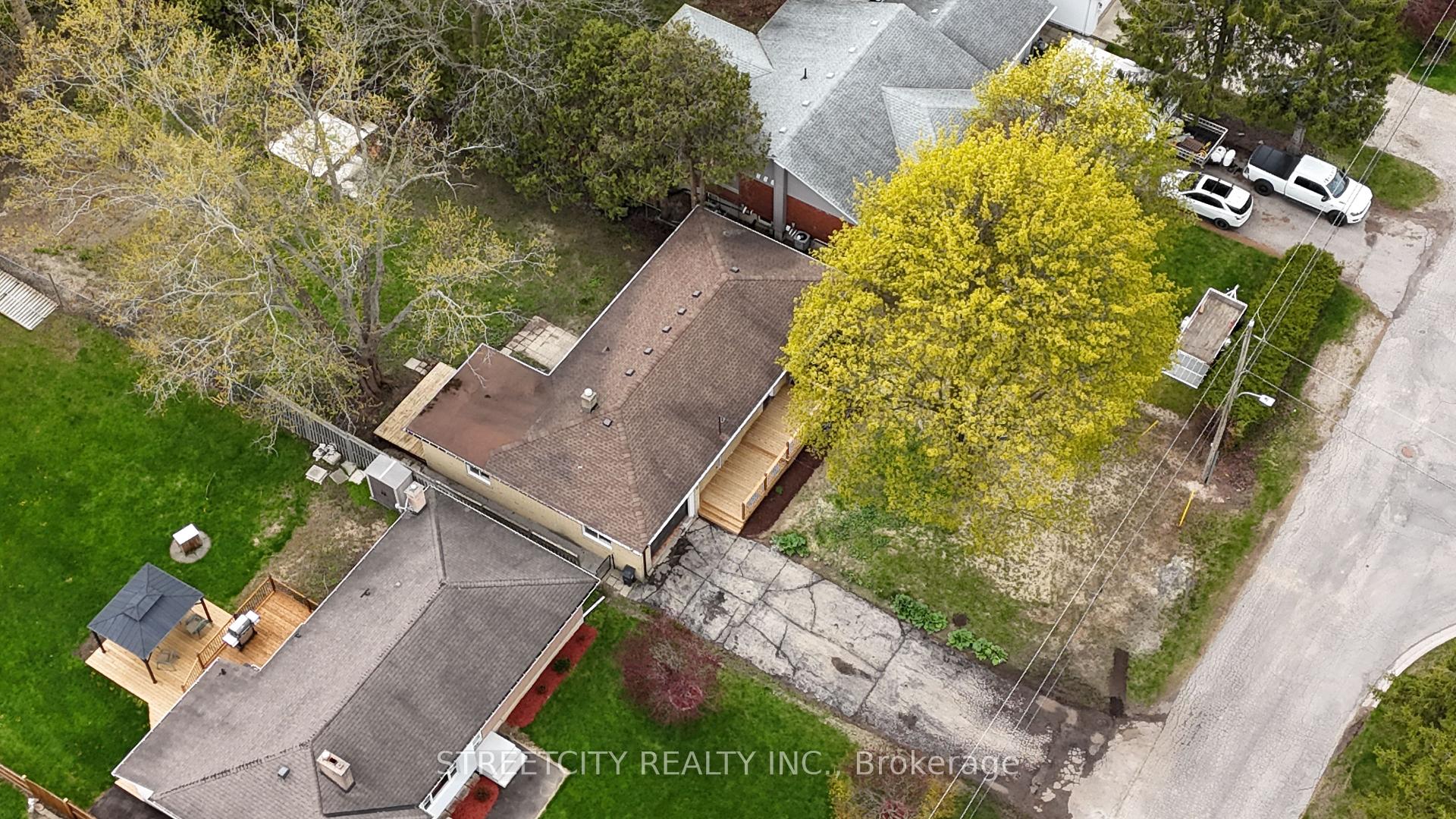 10 Vineden Drive, Central Elgin — photo 2 of 5