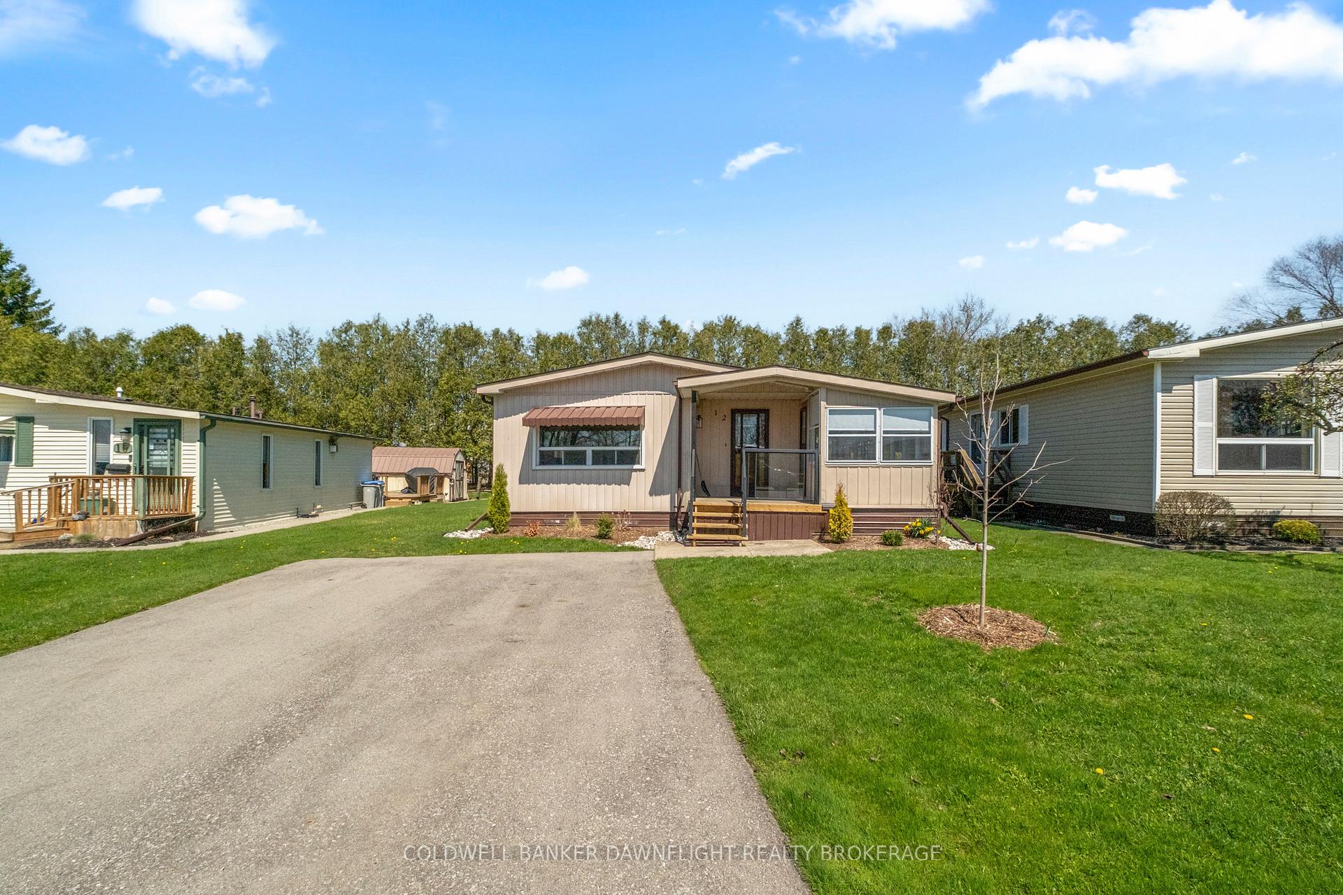12 Redford Drive, South Huron — photo 2 of 5