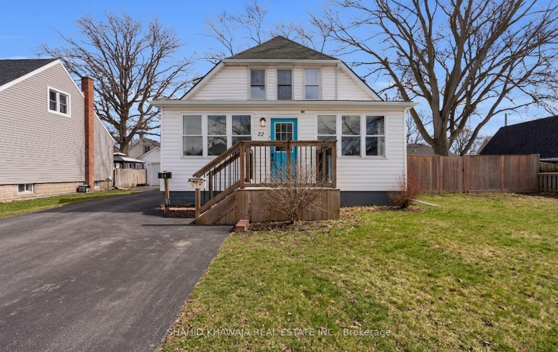 22 Lyons Avenue, Welland — photo 3 of 5