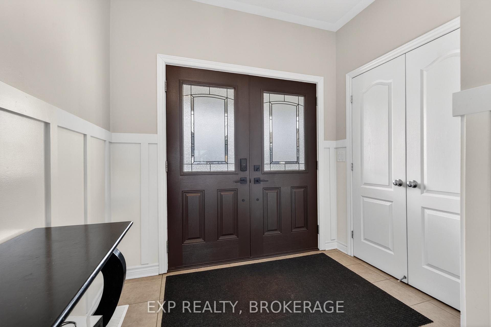 1140 ESCALA Crescent, Kingston — photo 3 of 5