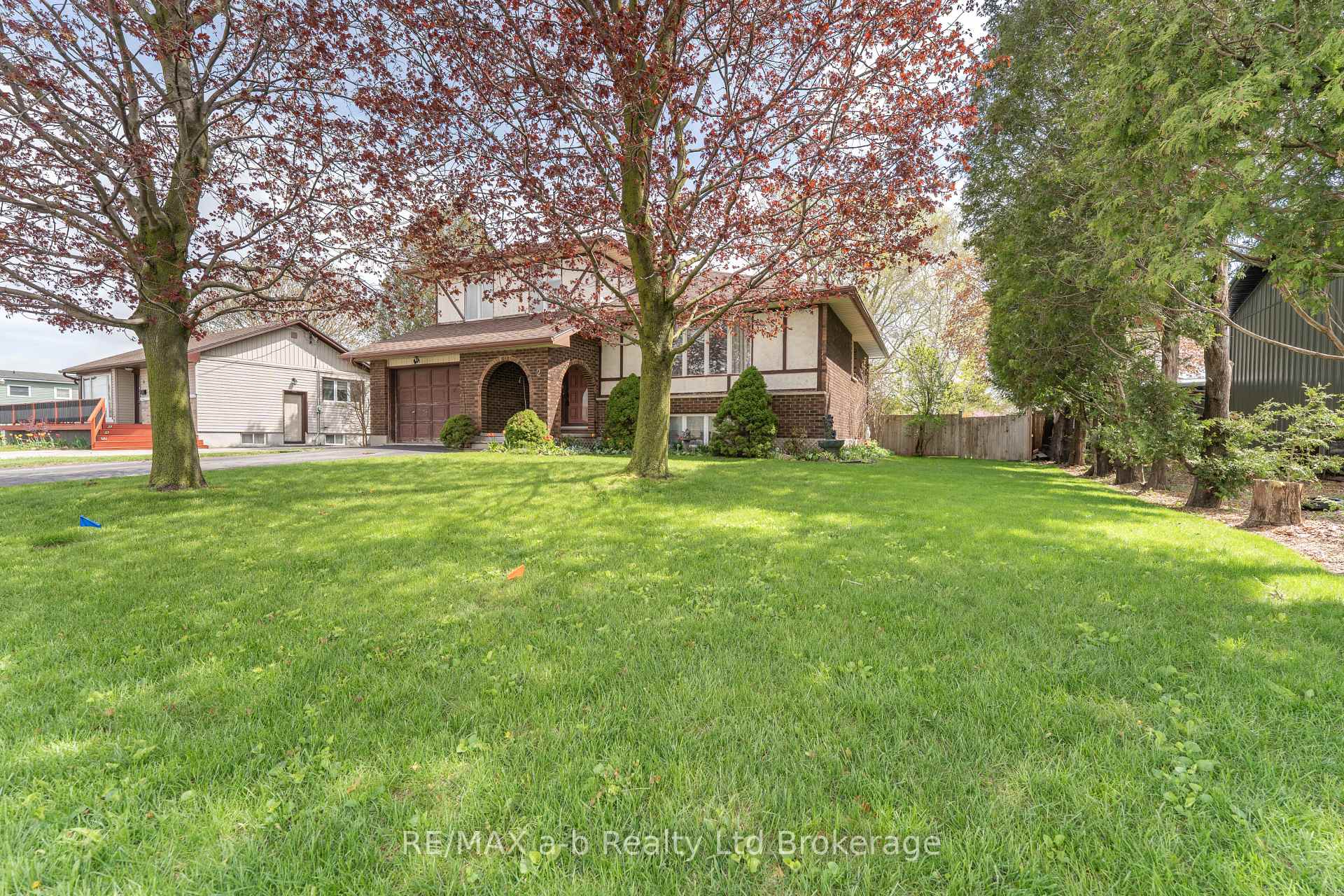 2 Cranberry Road, Tillsonburg, ON N4G 4Y9 — Tillsonburg, Ontario