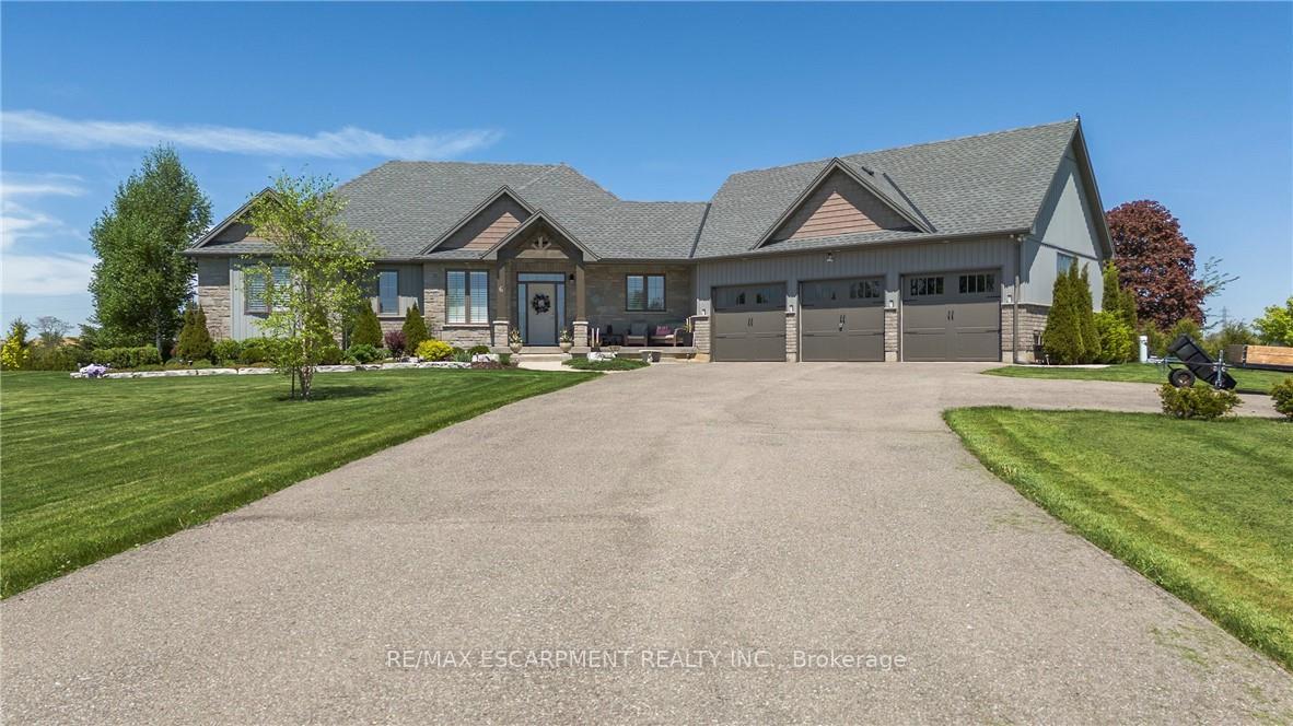 6 Macneil Court, Brantford, ON N3S 0G3 — Brantford, Ontario