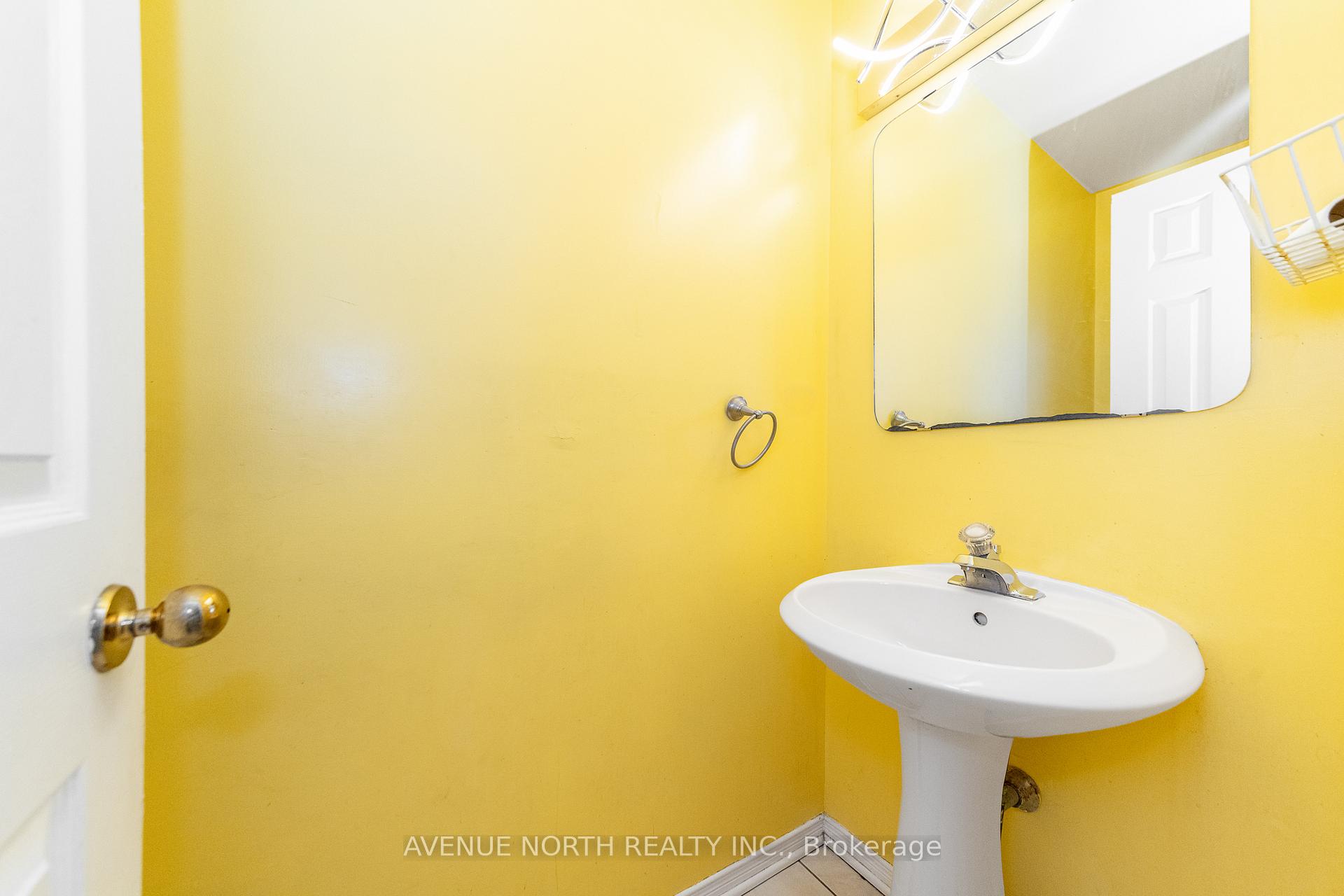 80 WOODBURY Crescent, Hunt Club - South Keys and Area — photo 4 of 5