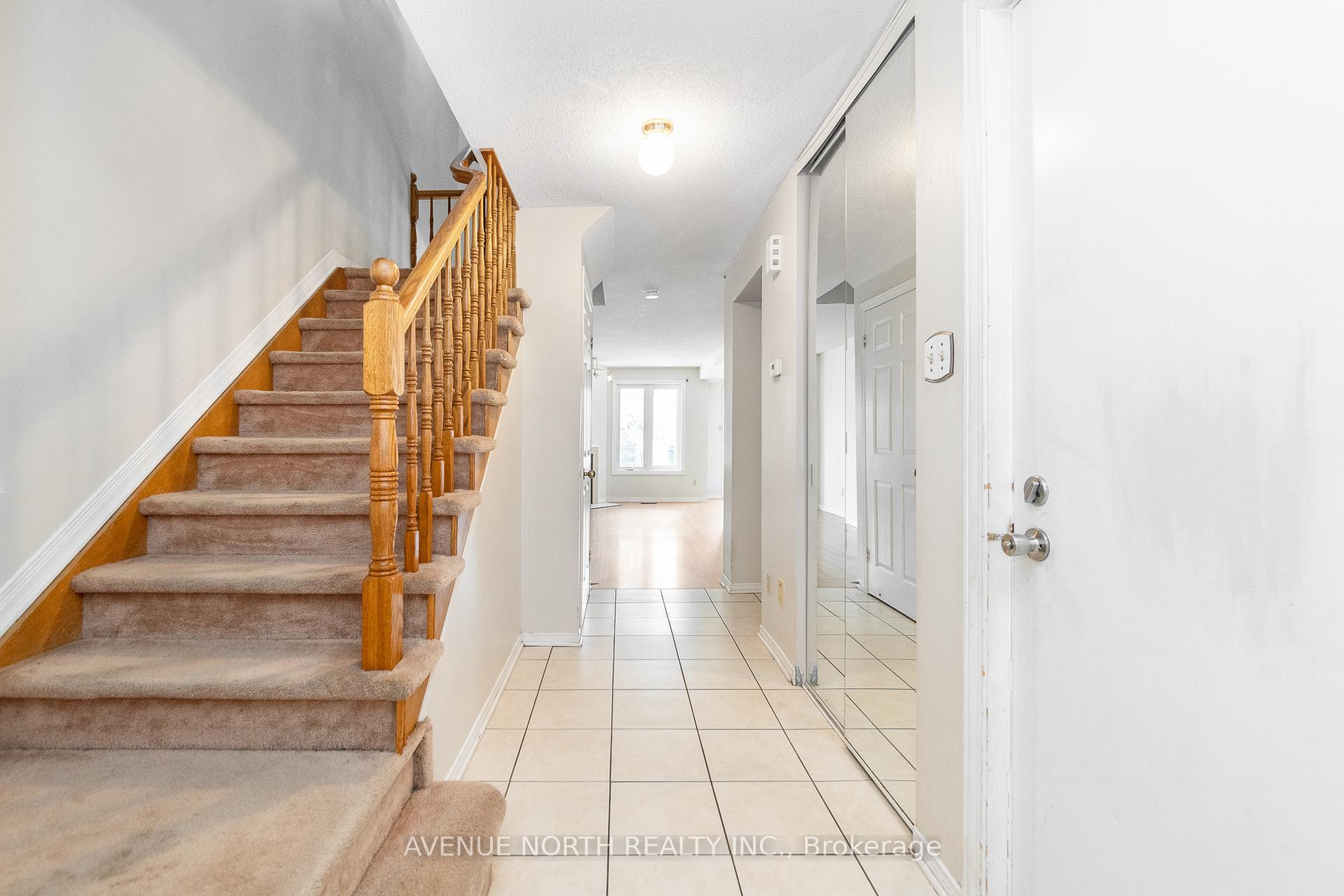 80 WOODBURY Crescent, Hunt Club - South Keys and Area — photo 5 of 5
