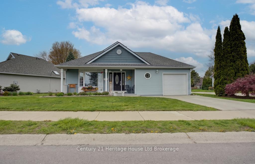 5 Dereham Drive, Tillsonburg — photo 2 of 5