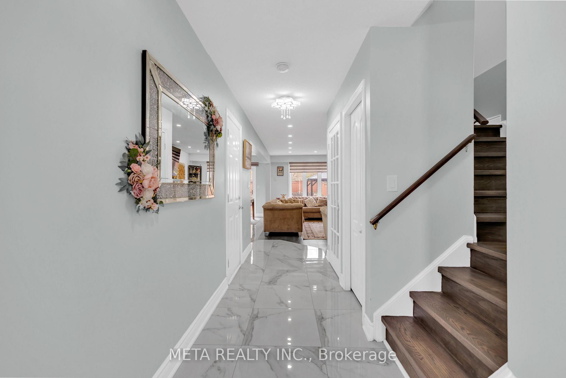 497 Langlaw Drive, Cambridge — photo 5 of 5