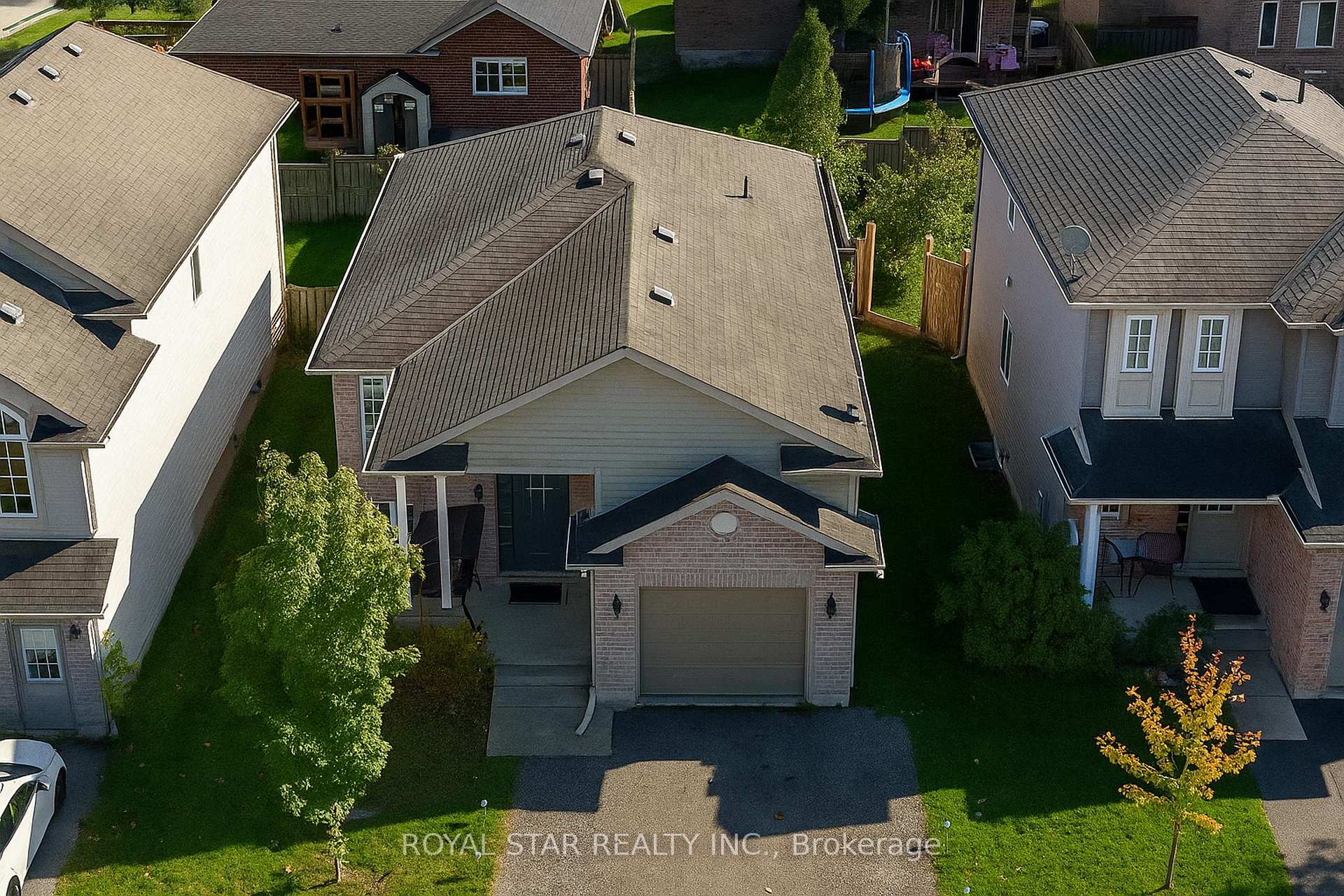 3 Kerr Crescent, Ingersoll — photo 2 of 5