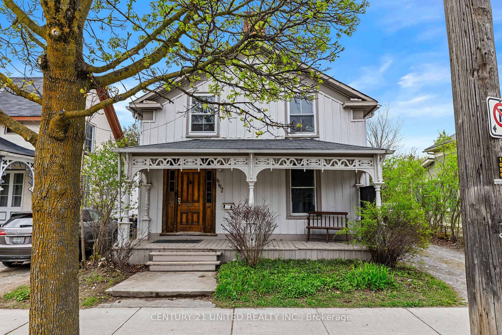 667 George Street N, Peterborough, ON K9H 3S7