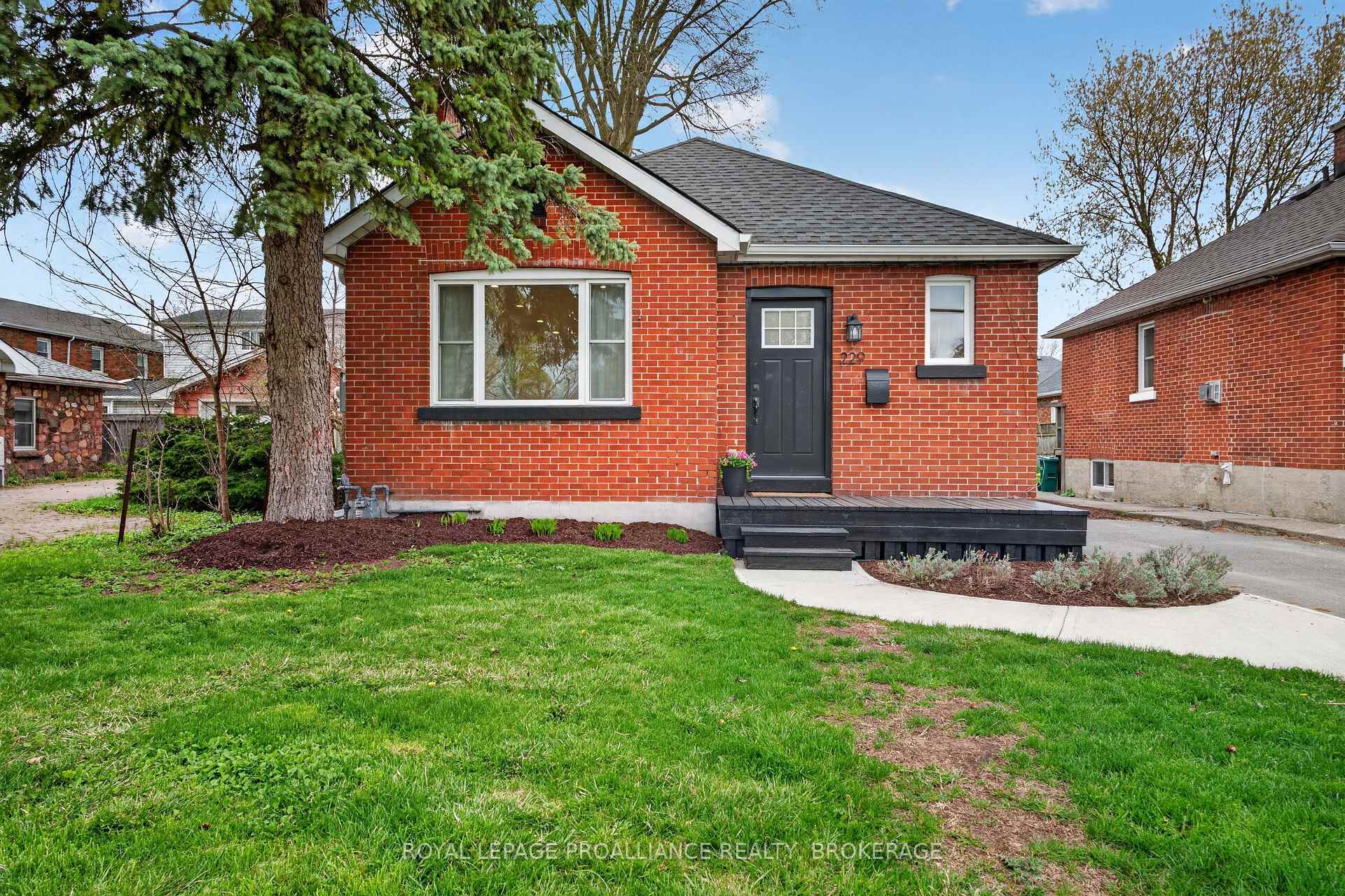 229 Park Street, Kingston, ON K7L 1K4 — Kingston, Ontario
