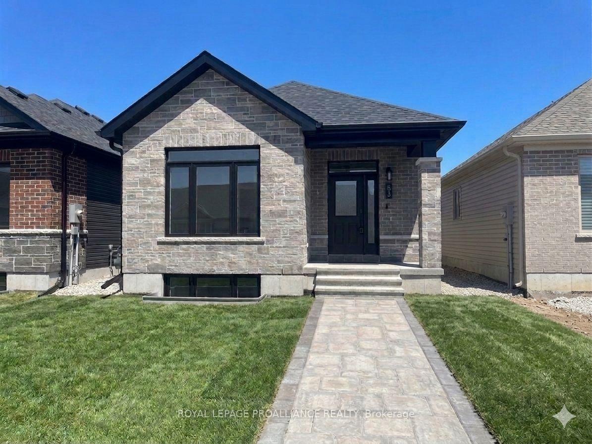 83 Athabaska Drive, Belleville, ON K8N 0T1