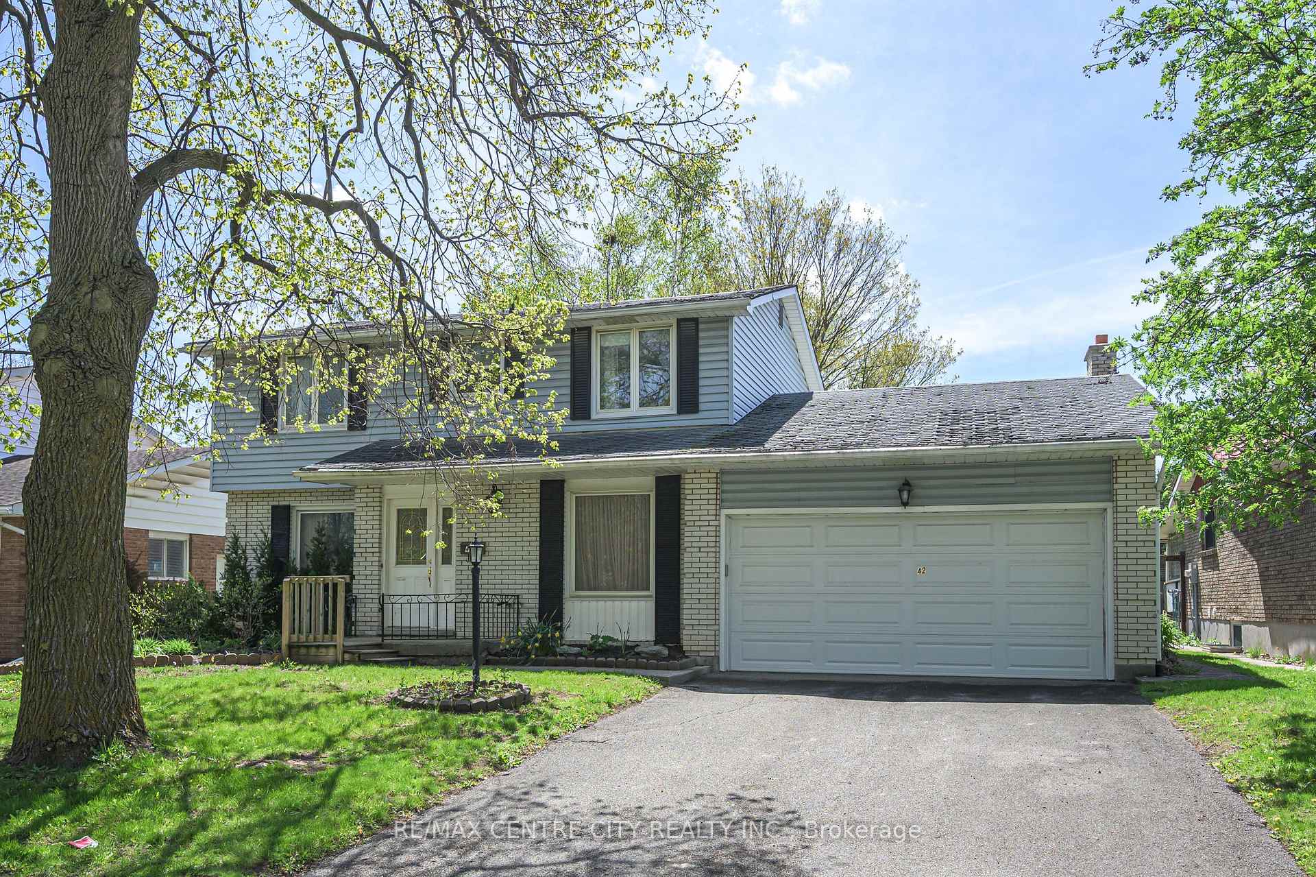 42 Annadale Drive, London North, ON N6G 2B7