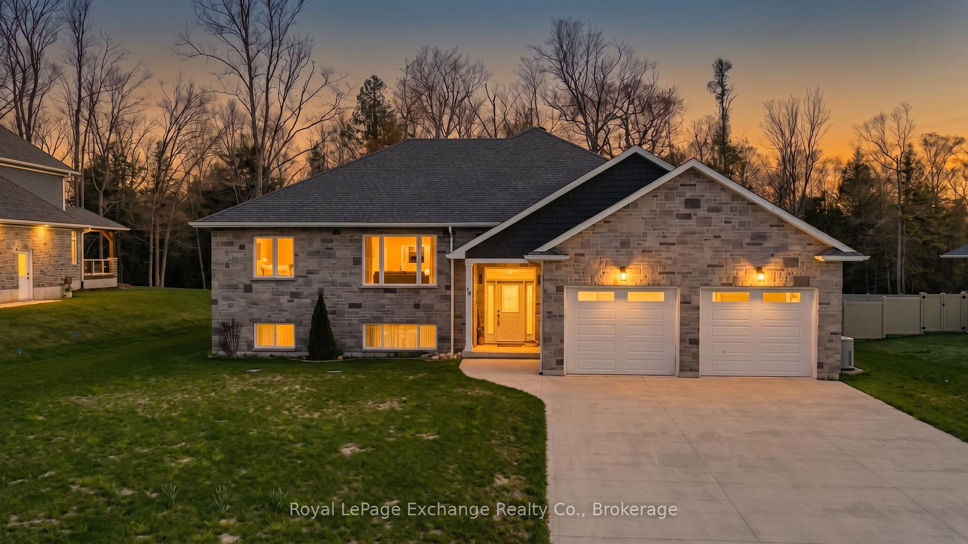 14 Sunset Place, Huron-Kinloss, ON N2Z 2X3