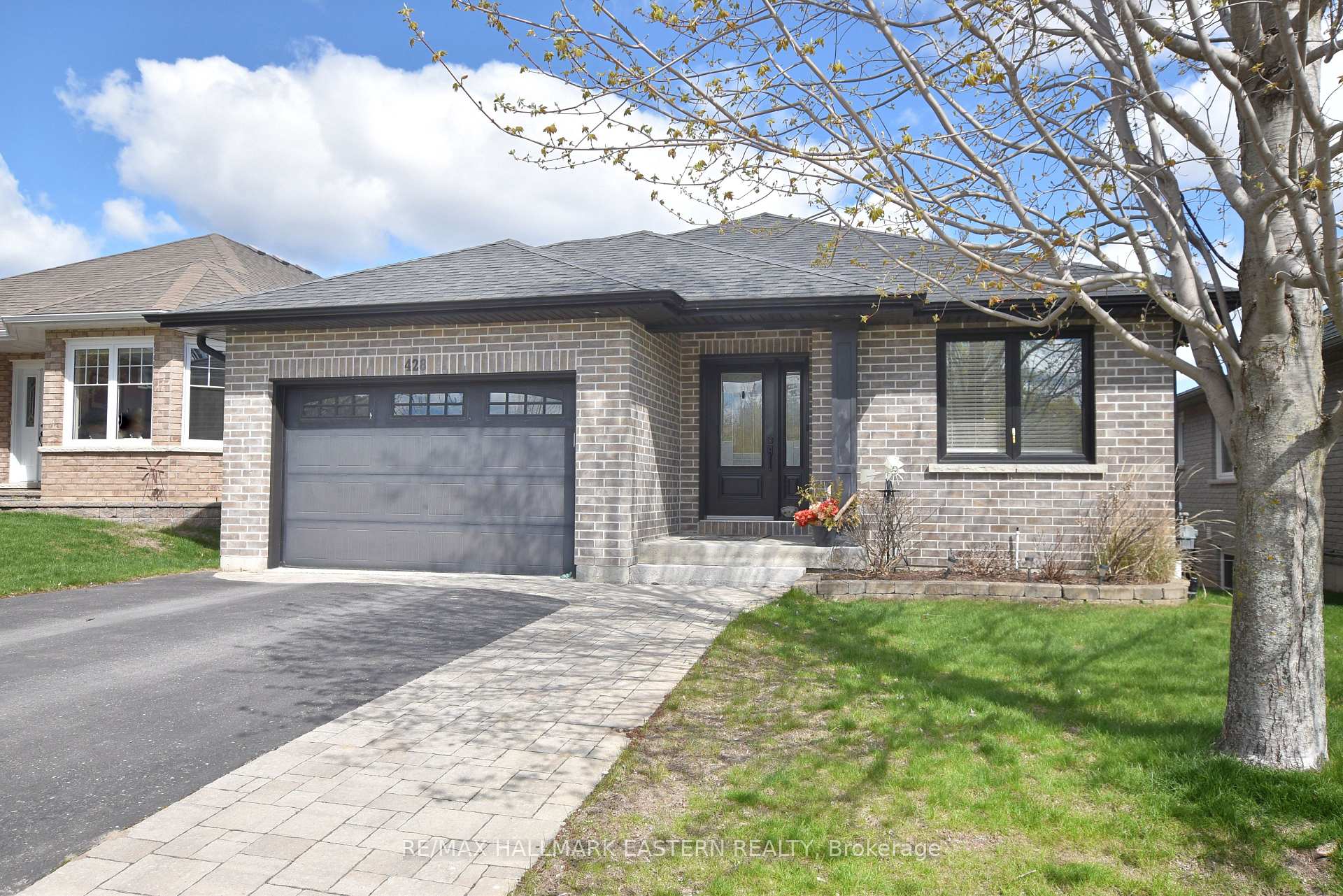 428 Raymond Street, Peterborough, ON K9L 1R2