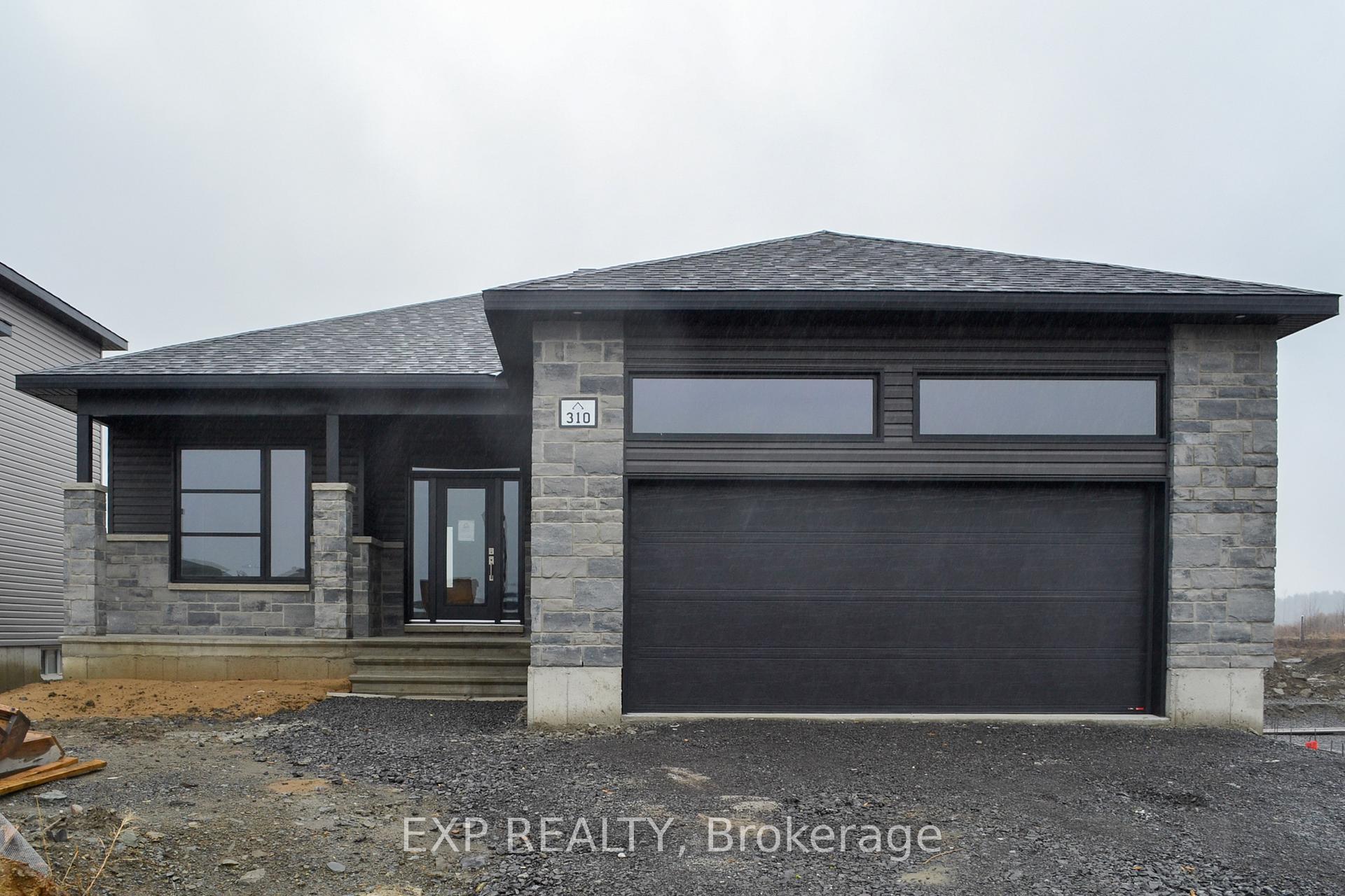 310 Turquoise Street, Clarence-Rockland, ON K4K 0L5