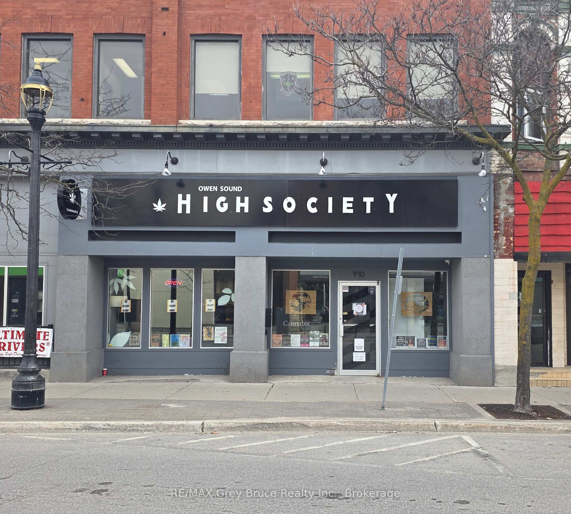 910 2nd Avenue E, Owen Sound, ON N4K 1N5