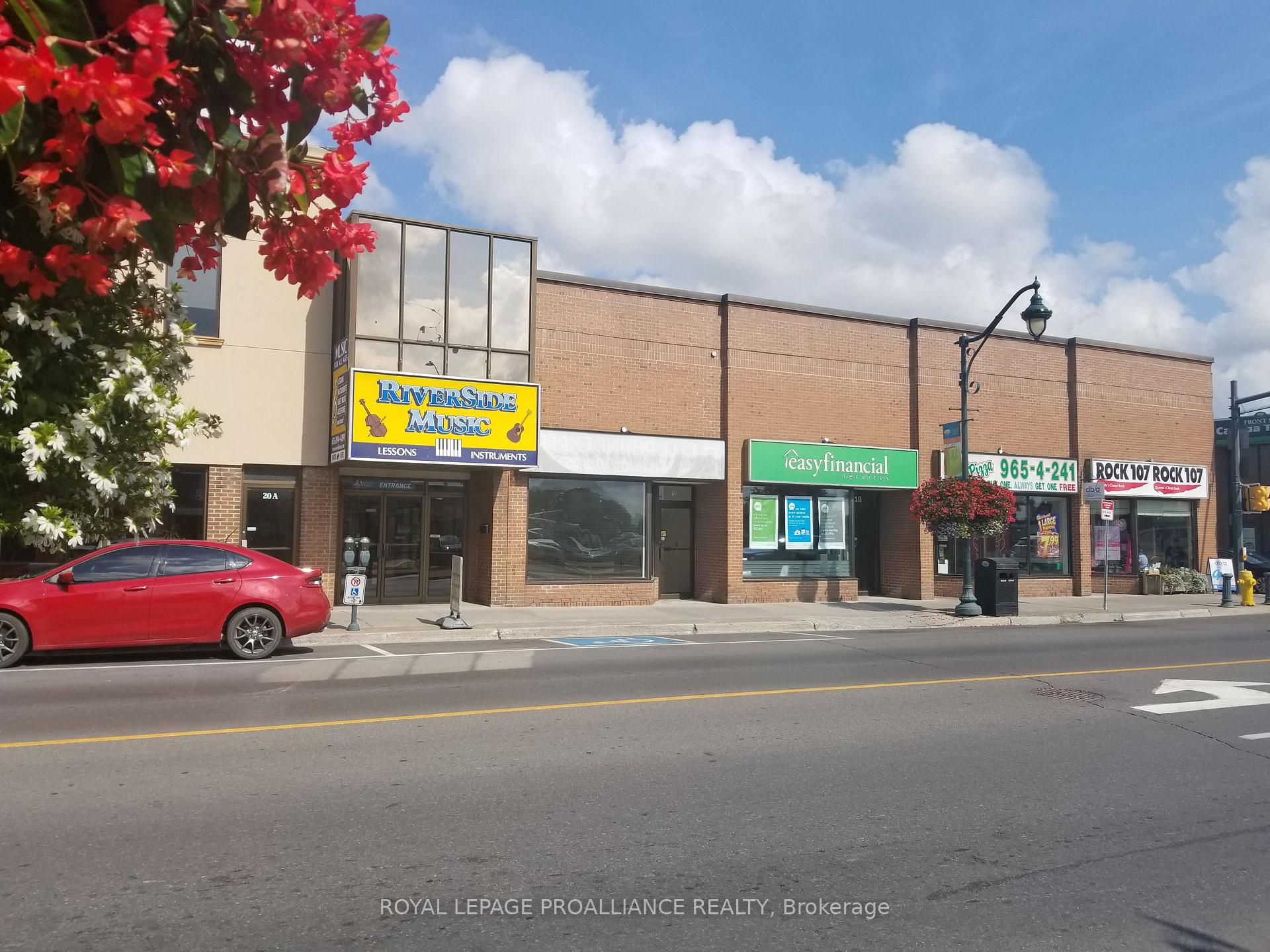 22 Front Street, Quinte West, ON K8V 3P1