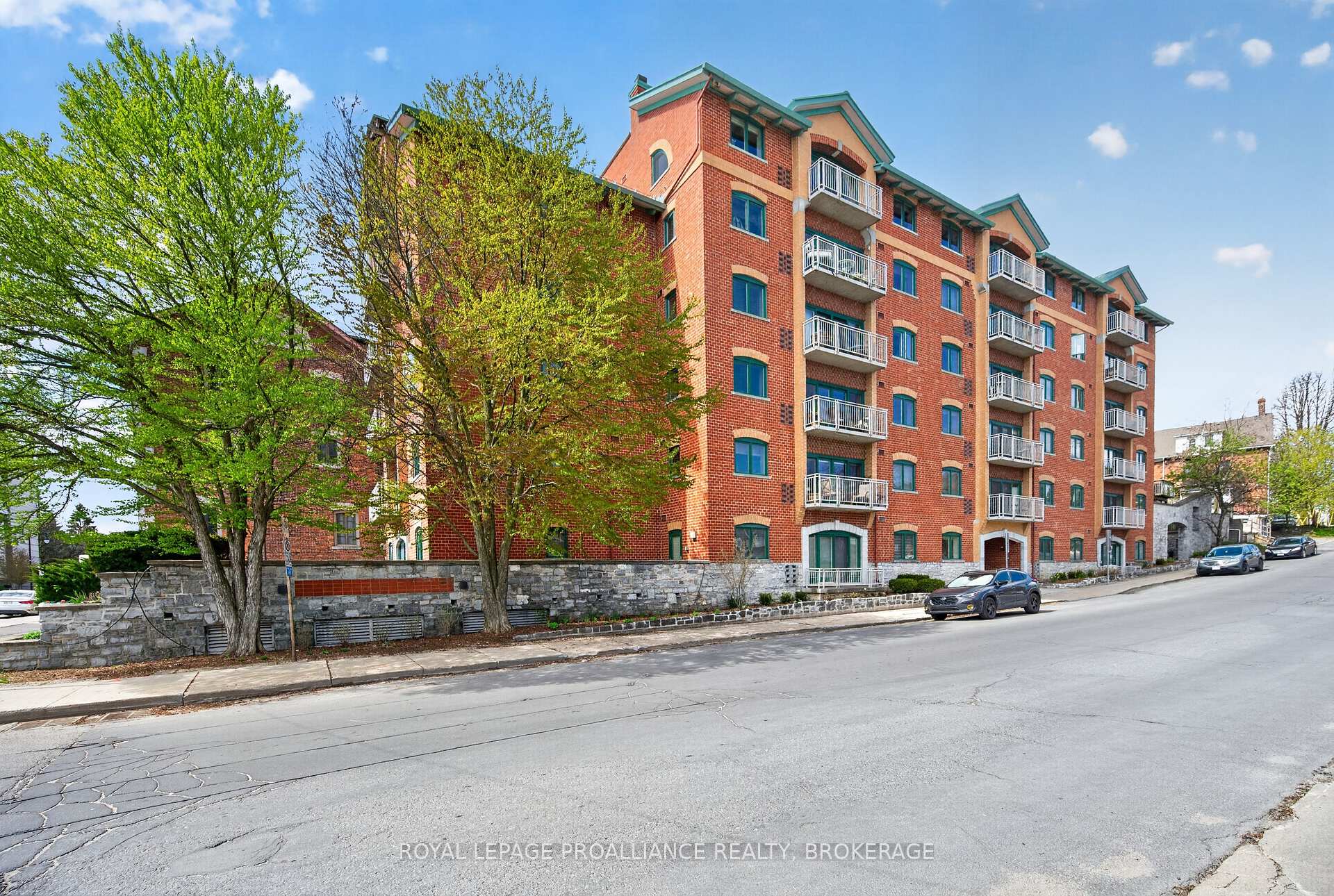 residential Property Image no.1