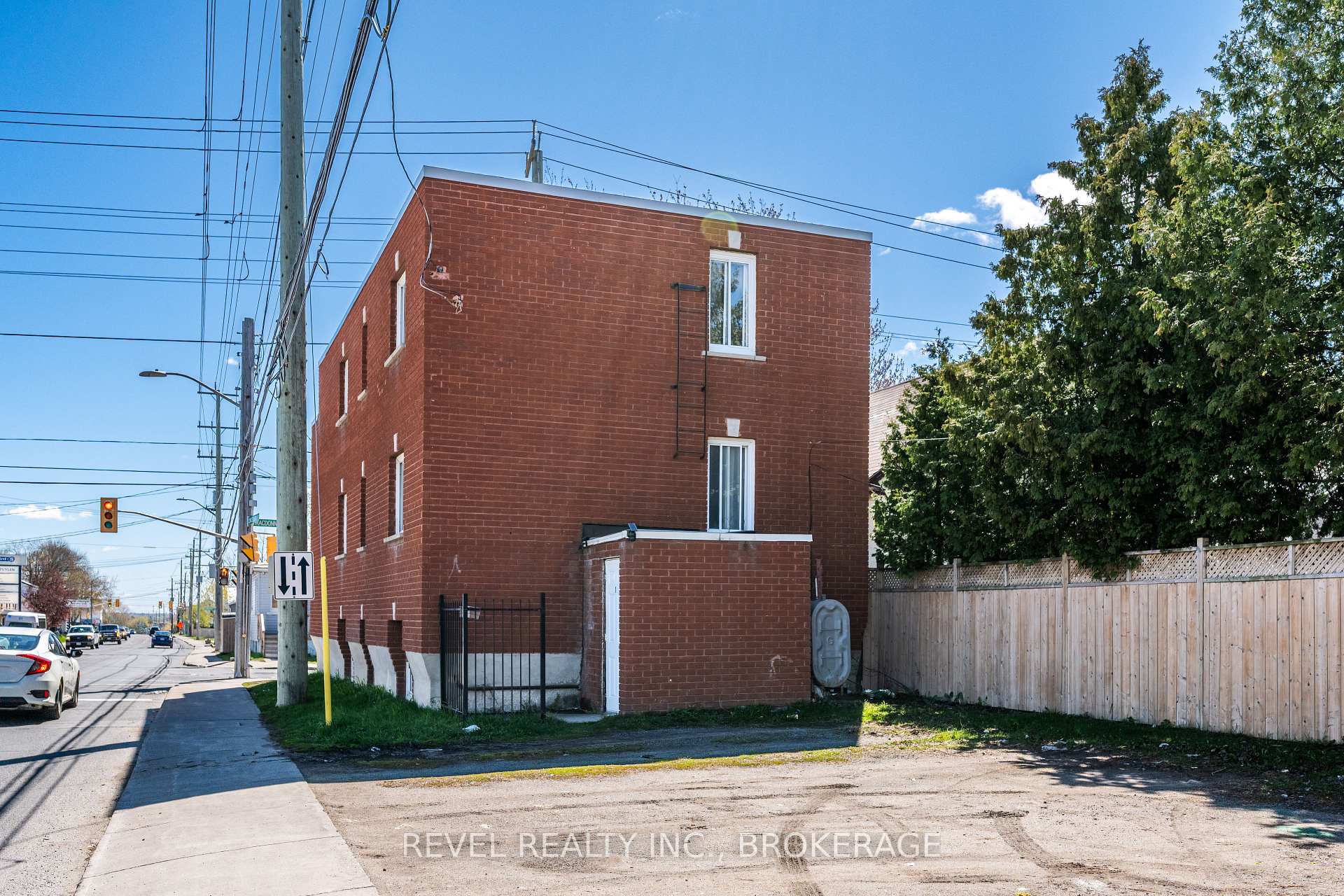 residential Property Image no.1