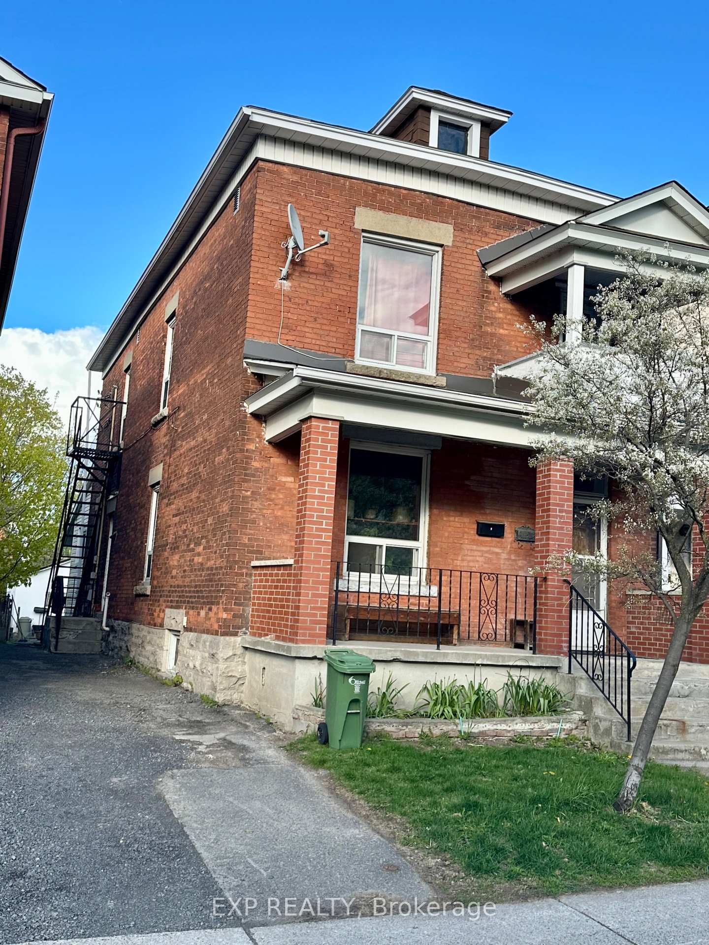 residential Property Image no.1