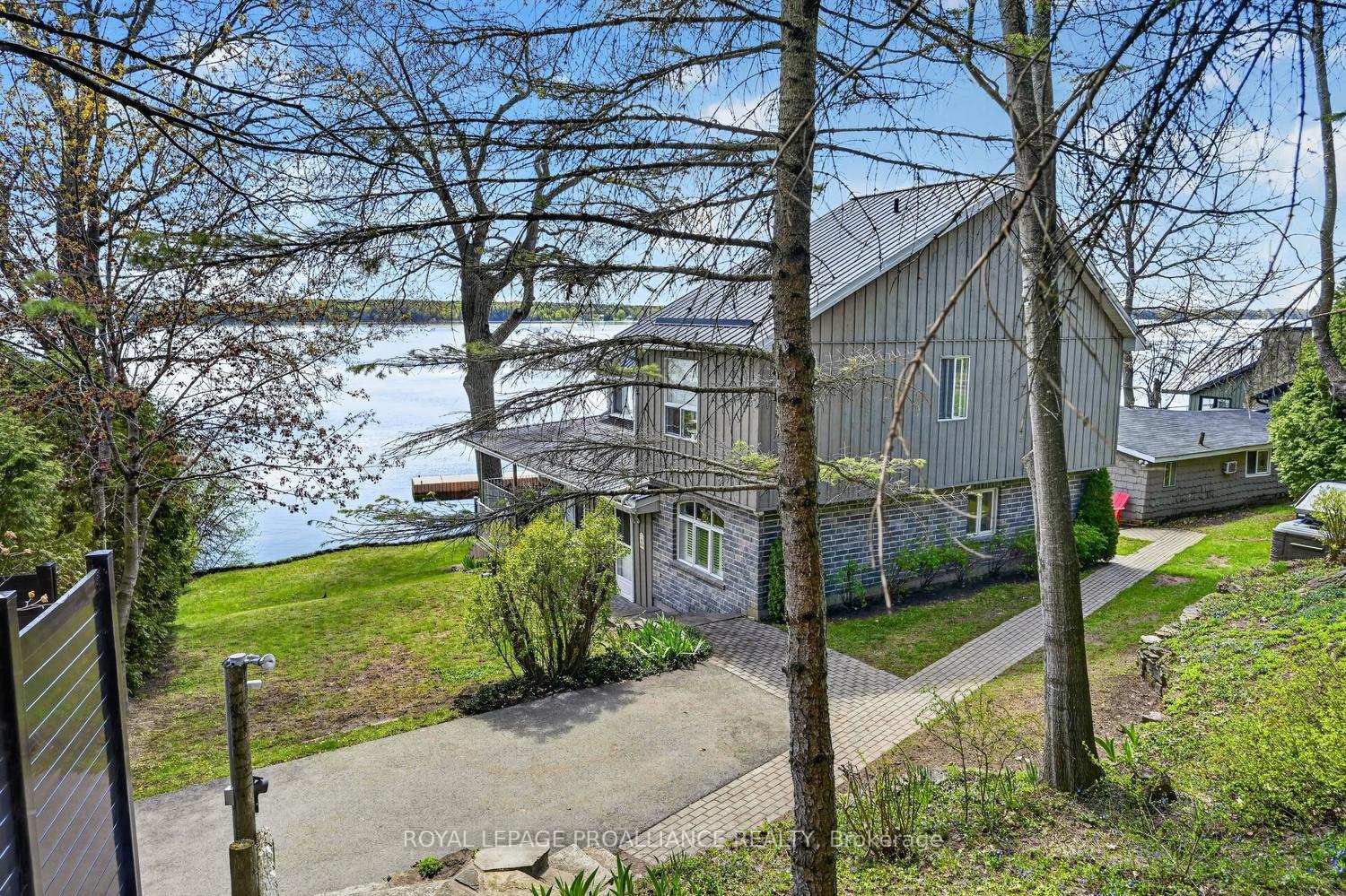 233 Brockmere Cliff Road, Elizabethtown-Kitley, ON K6V 5T3