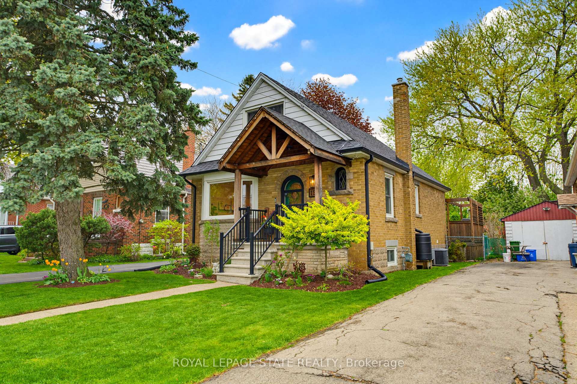 198 East 19th Street, Hamilton, ON L9A 4S5