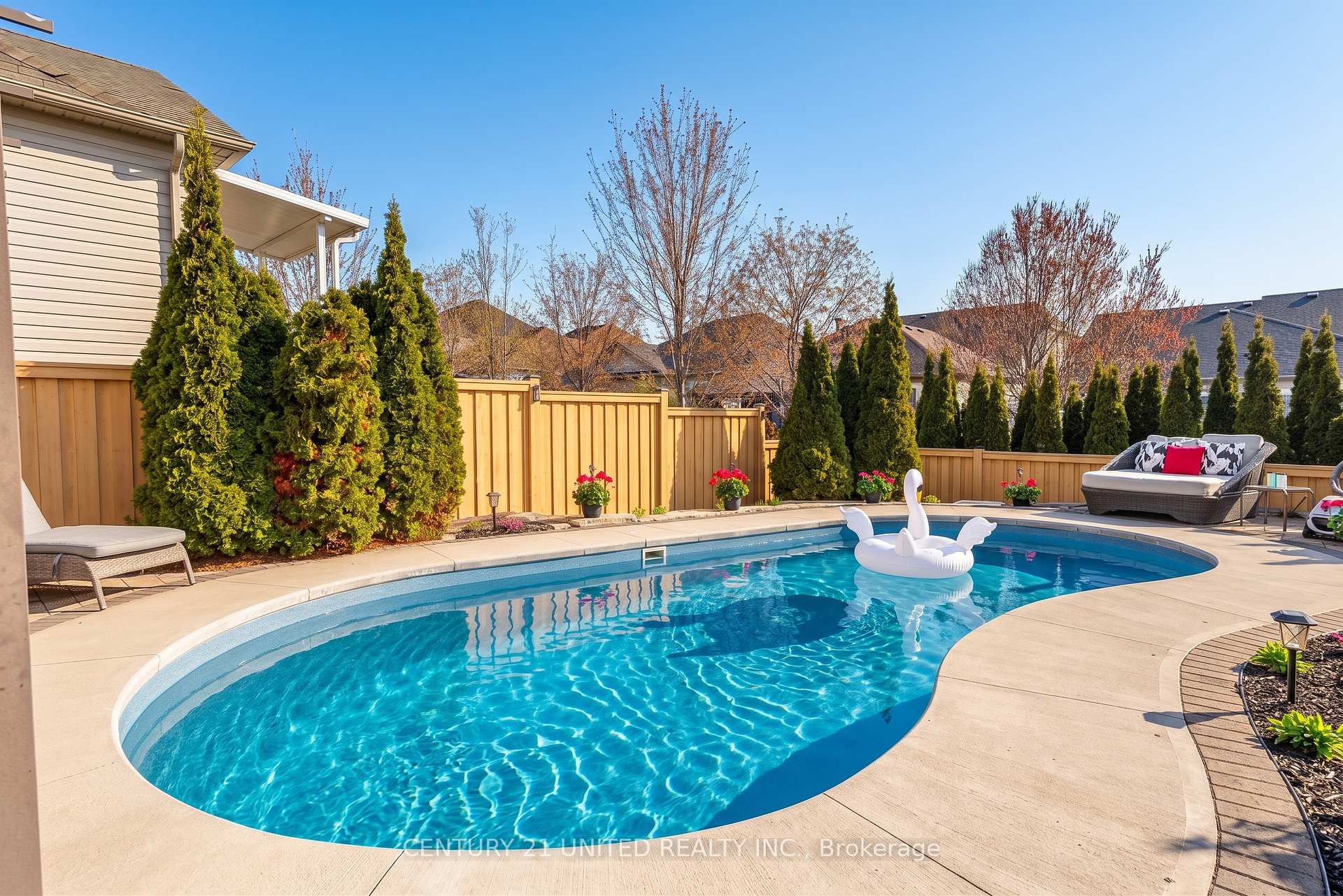 696 FISHER Street, Cobourg, ON K9A 0H3 — Cobourg, Ontario