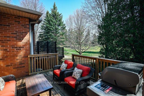 12 Fairway Lane, Guelph, ON N1E 7A9