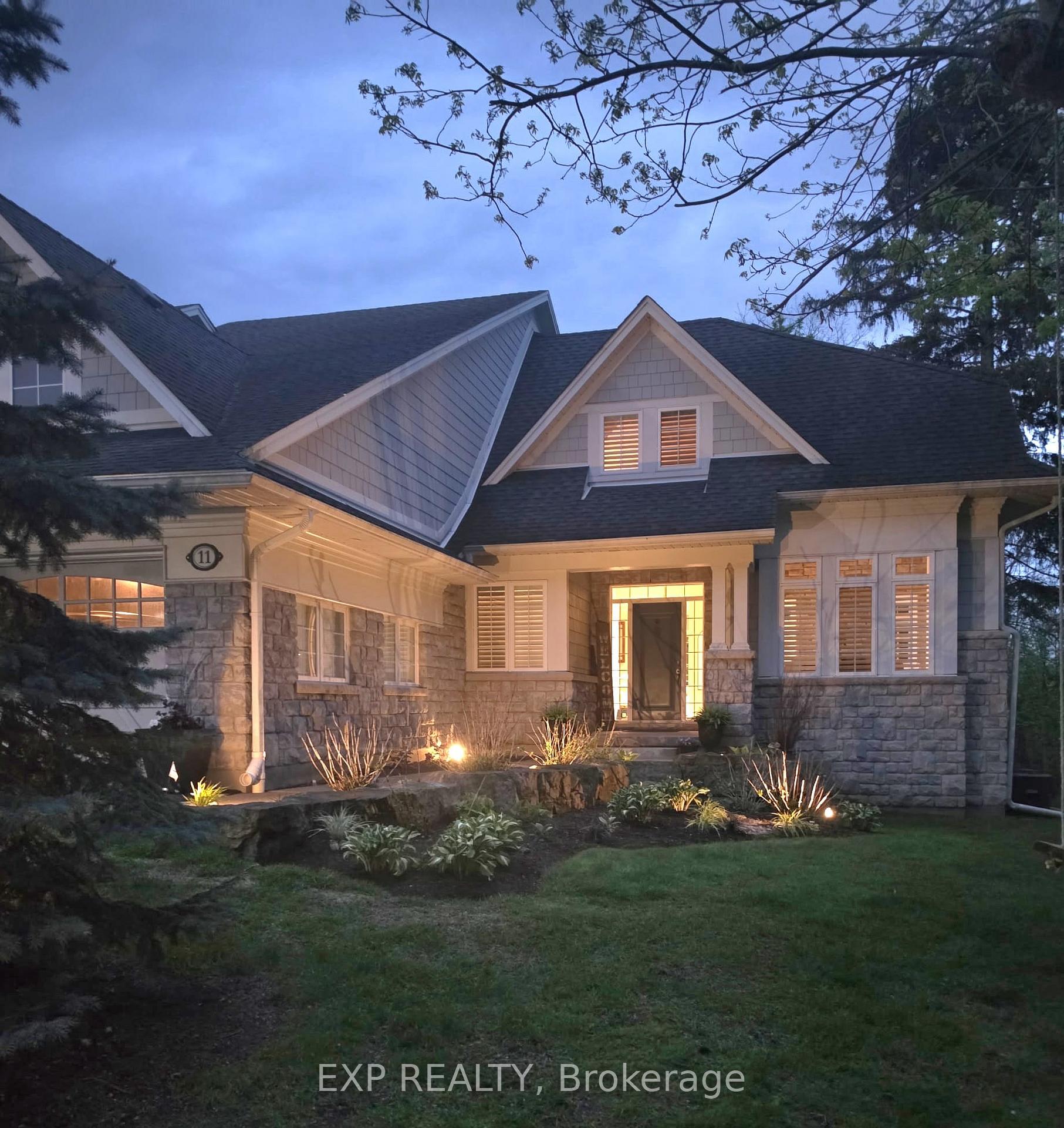 3 Sims Estate Place 11, Kitchener — photo 2 of 5