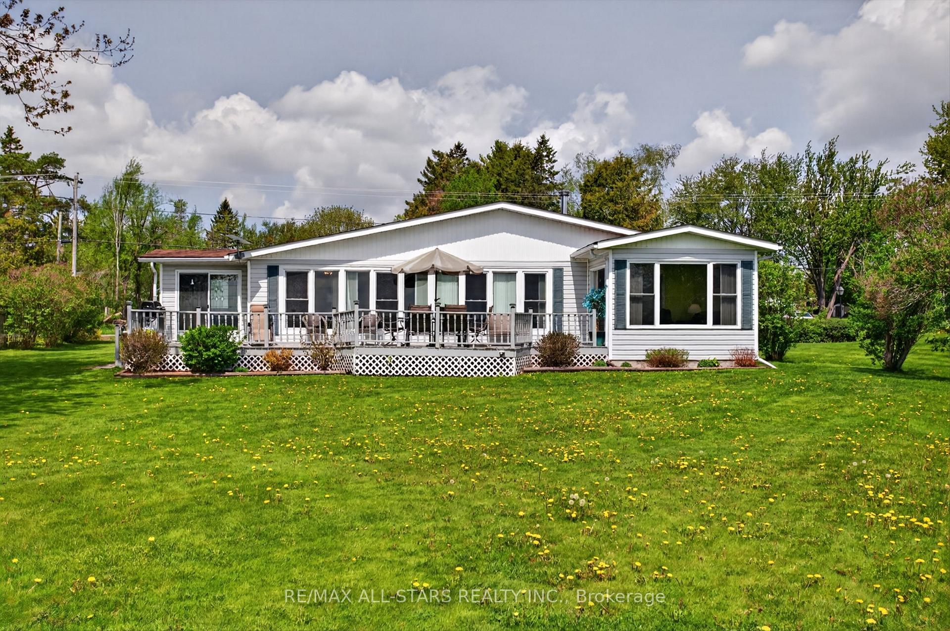 132 Fenelon Drive, Kawartha Lakes — photo 2 of 5