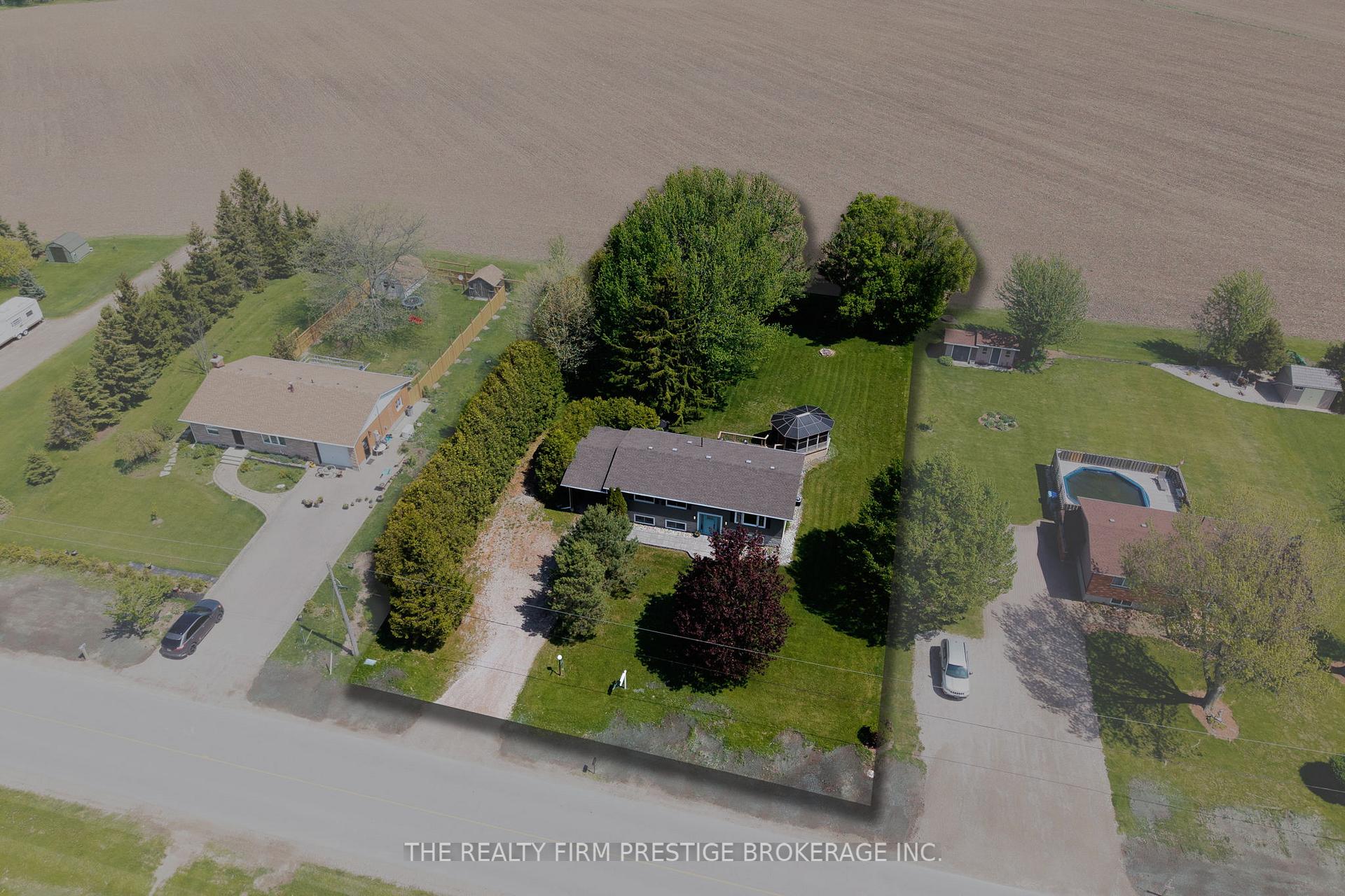 34420 Gore Road, South Huron — photo 2 of 5