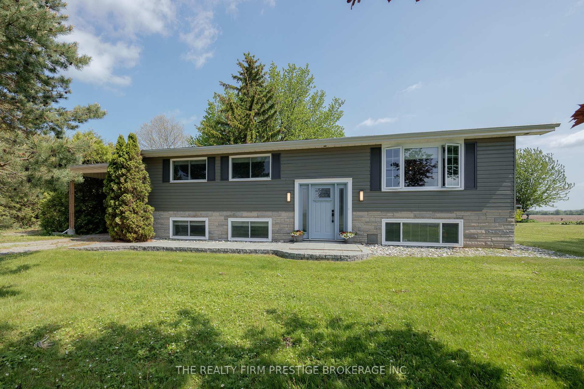 34420 Gore Road, South Huron — photo 4 of 5