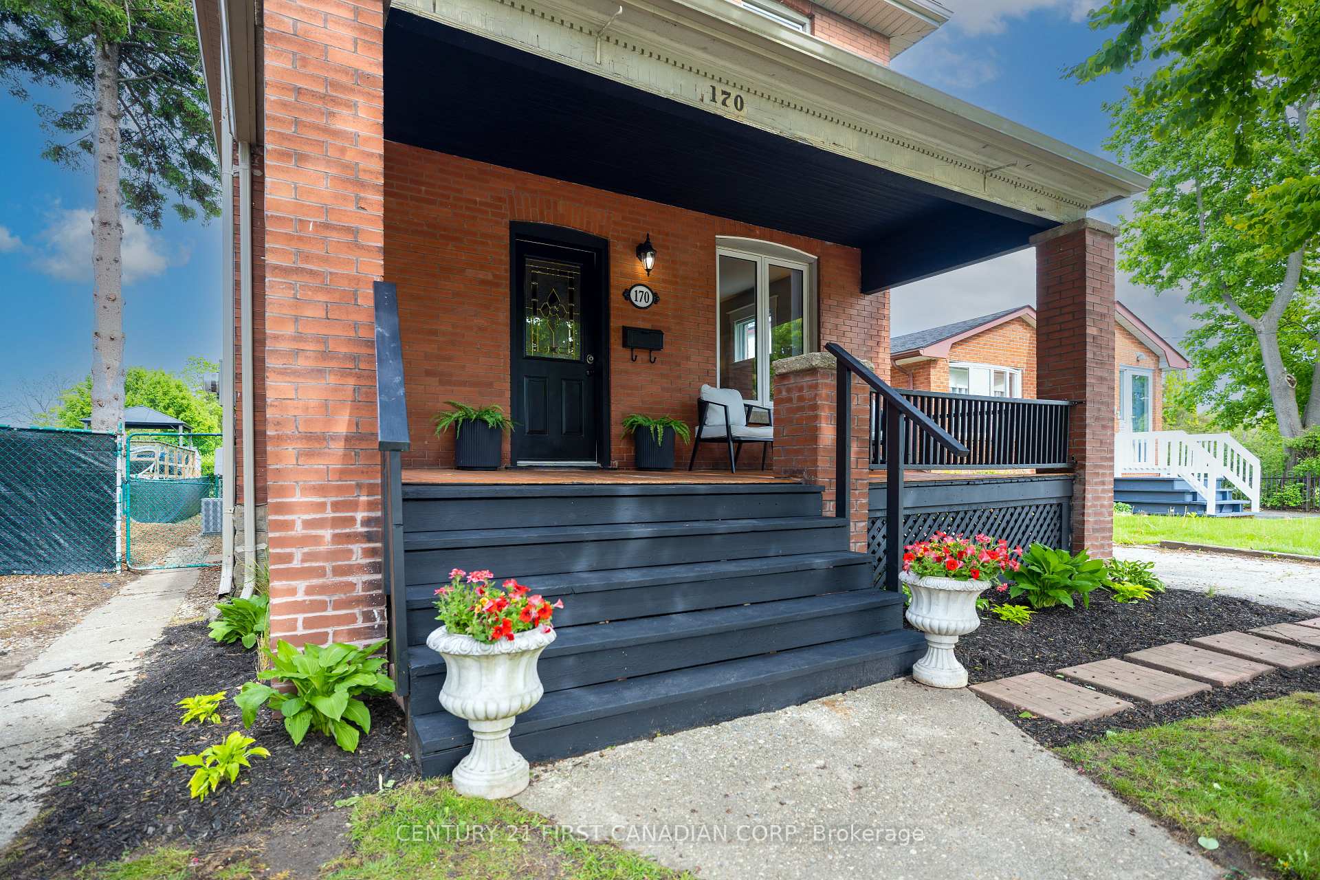 170 Wilson Avenue, St. Thomas — photo 4 of 5