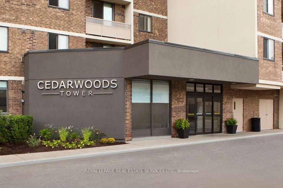 1 Cedarwoods Crescent 511, Kitchener — photo 2 of 5
