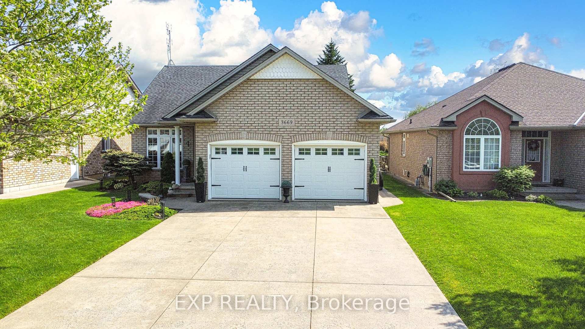 3669 Carver Street, Fort Erie — photo 2 of 5