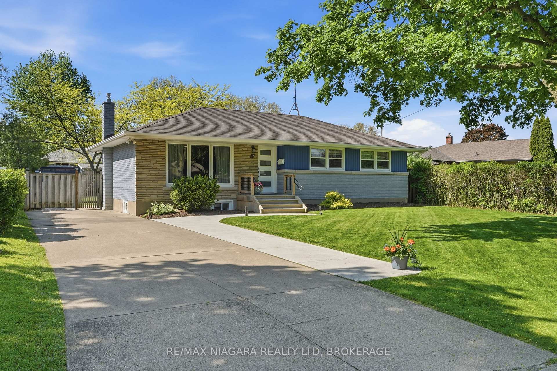 11 Brucedale Avenue, St. Catharines, ON L2M 2Z4 — St. Catharines, Ontario