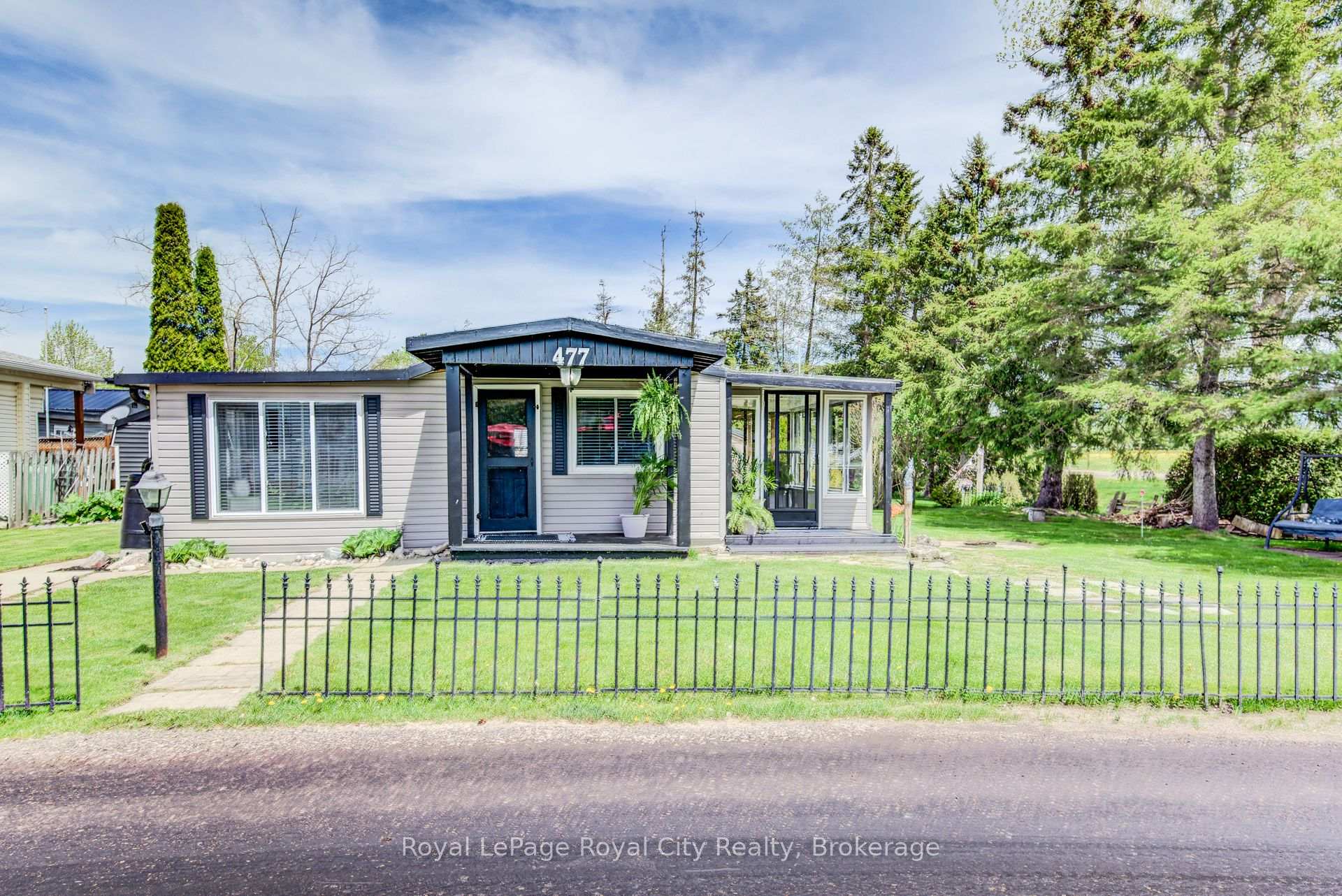 Leased Lot 477 Spruce Street, Centre Wellington, ON N1M 2W5 — Centre Wellington, Ontario