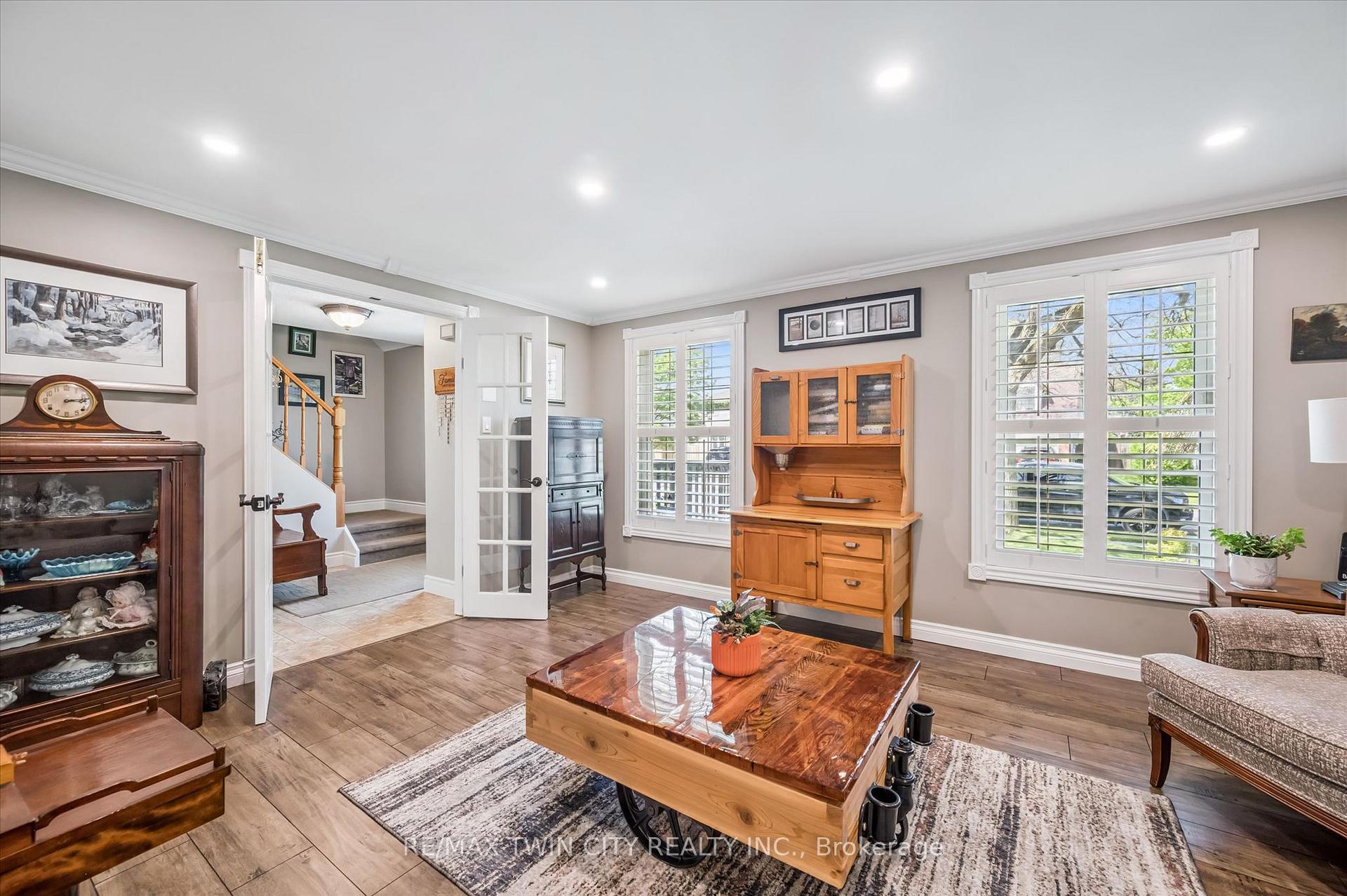 70 Peachtree Crescent, Cambridge — photo 4 of 5