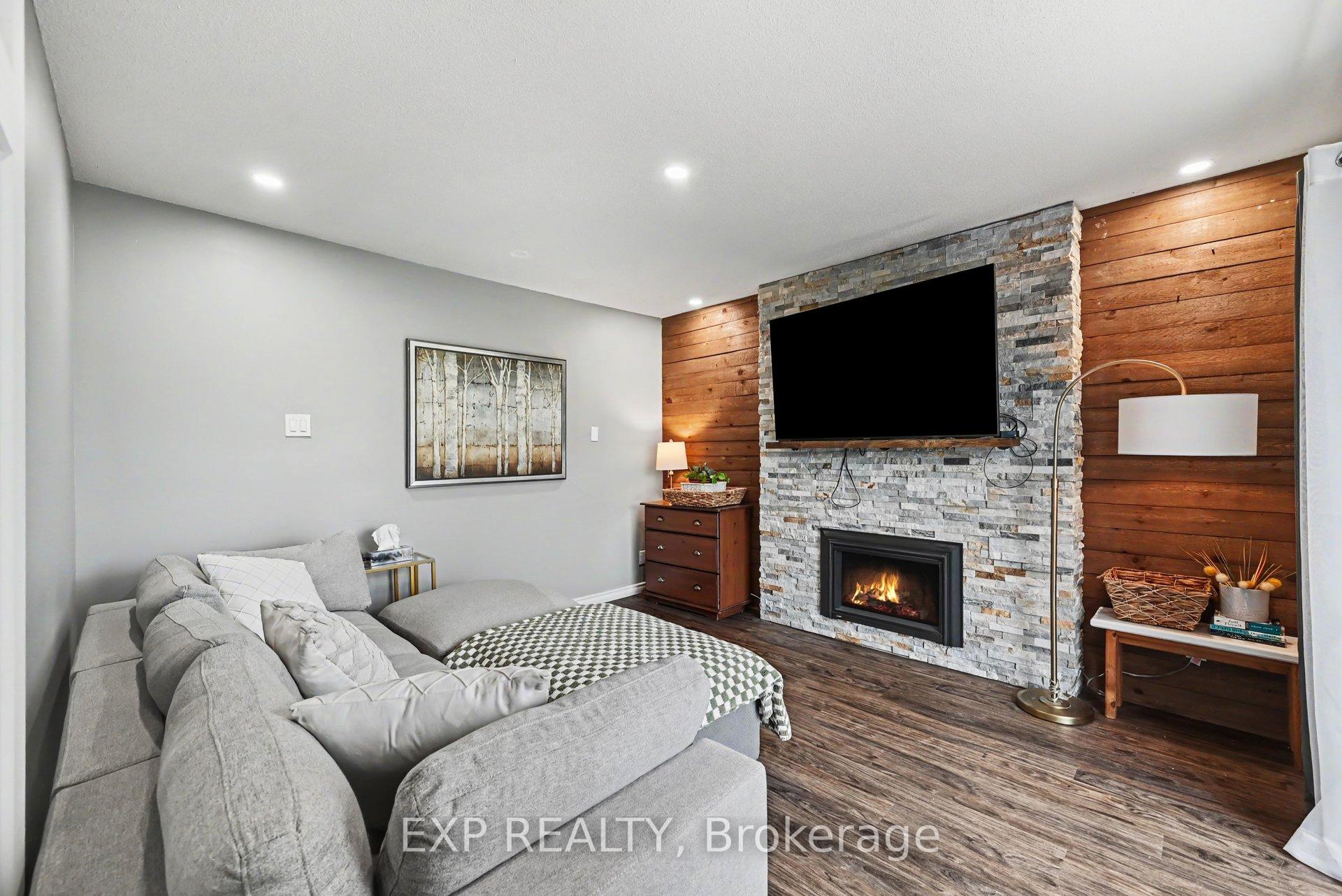 41 Loyalist Crescent, South Stormont — photo 5 of 5