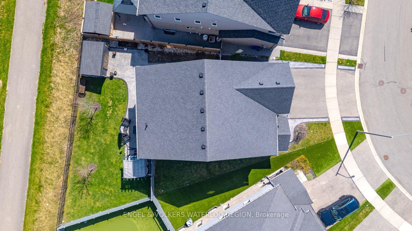 260 Dewdrop Crescent, Waterloo — photo 4 of 5