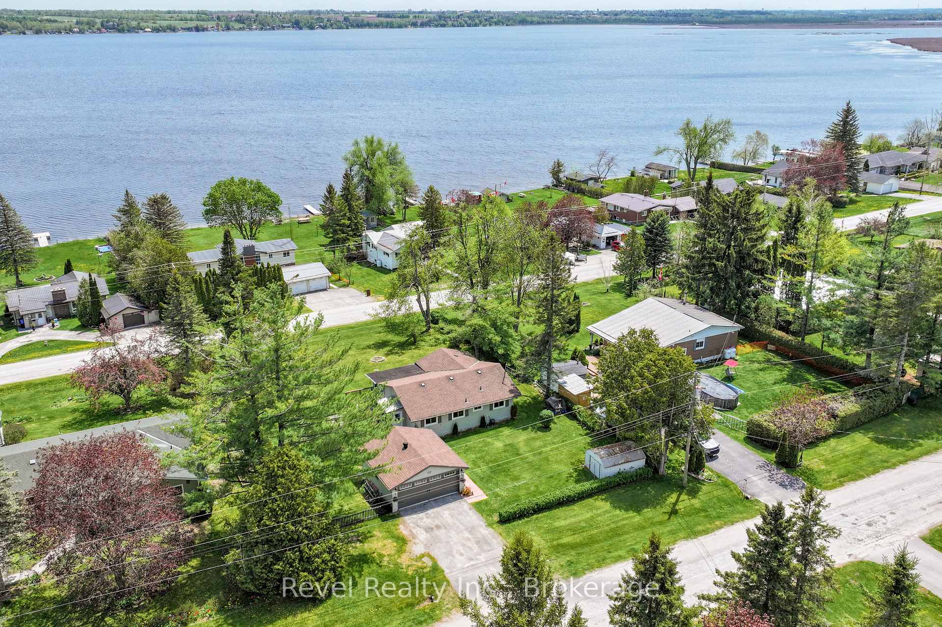 133 Victoria Drive E, Kawartha Lakes — photo 2 of 5
