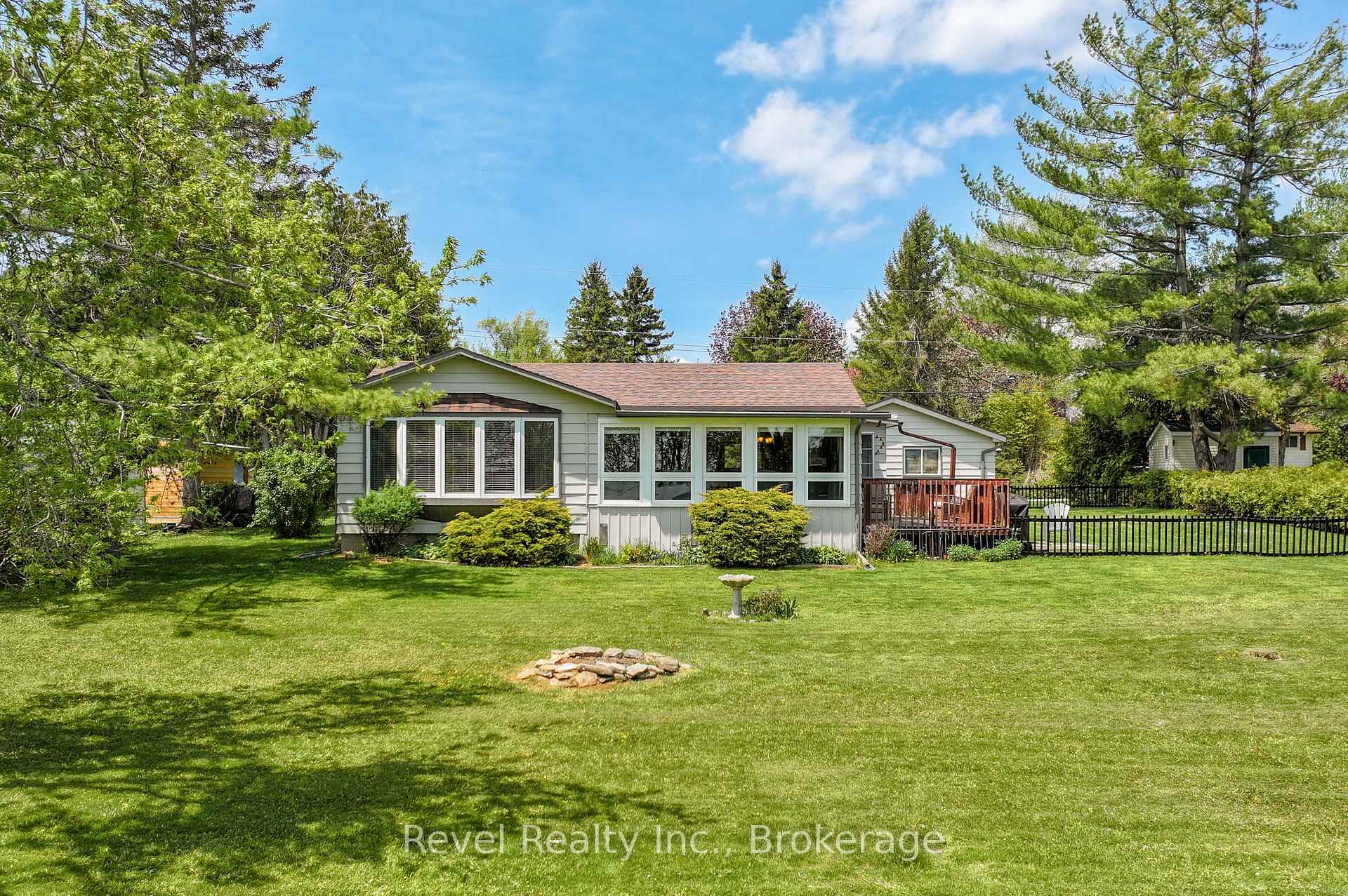 133 Victoria Drive E, Kawartha Lakes — photo 3 of 5