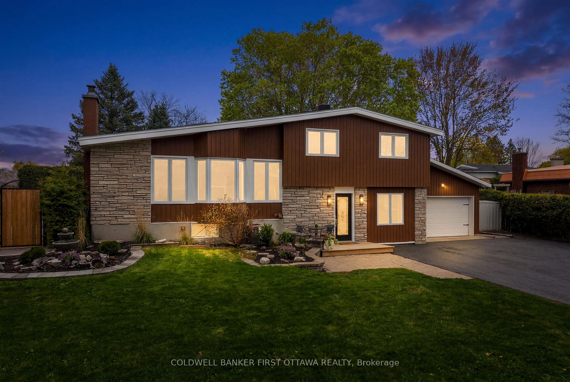 14 Cramer Drive, South of Baseline to Knoxdale, ON K2H 5X4 — South of Baseline to Knoxdale, Ontario